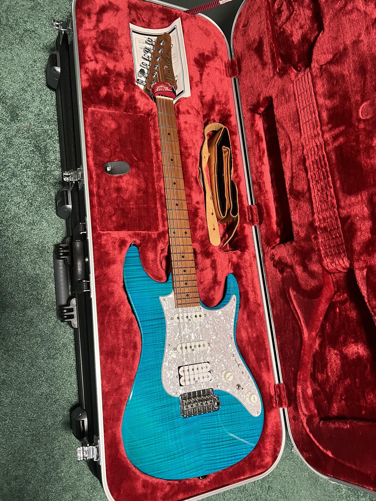 Ibanez prestige az2204 pick guard and knob replacement options