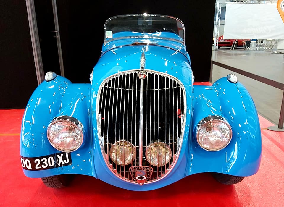 Roadster PEUGEOT 302 Darl'mat spécial de 1937 1991 cm3, 140 km/h