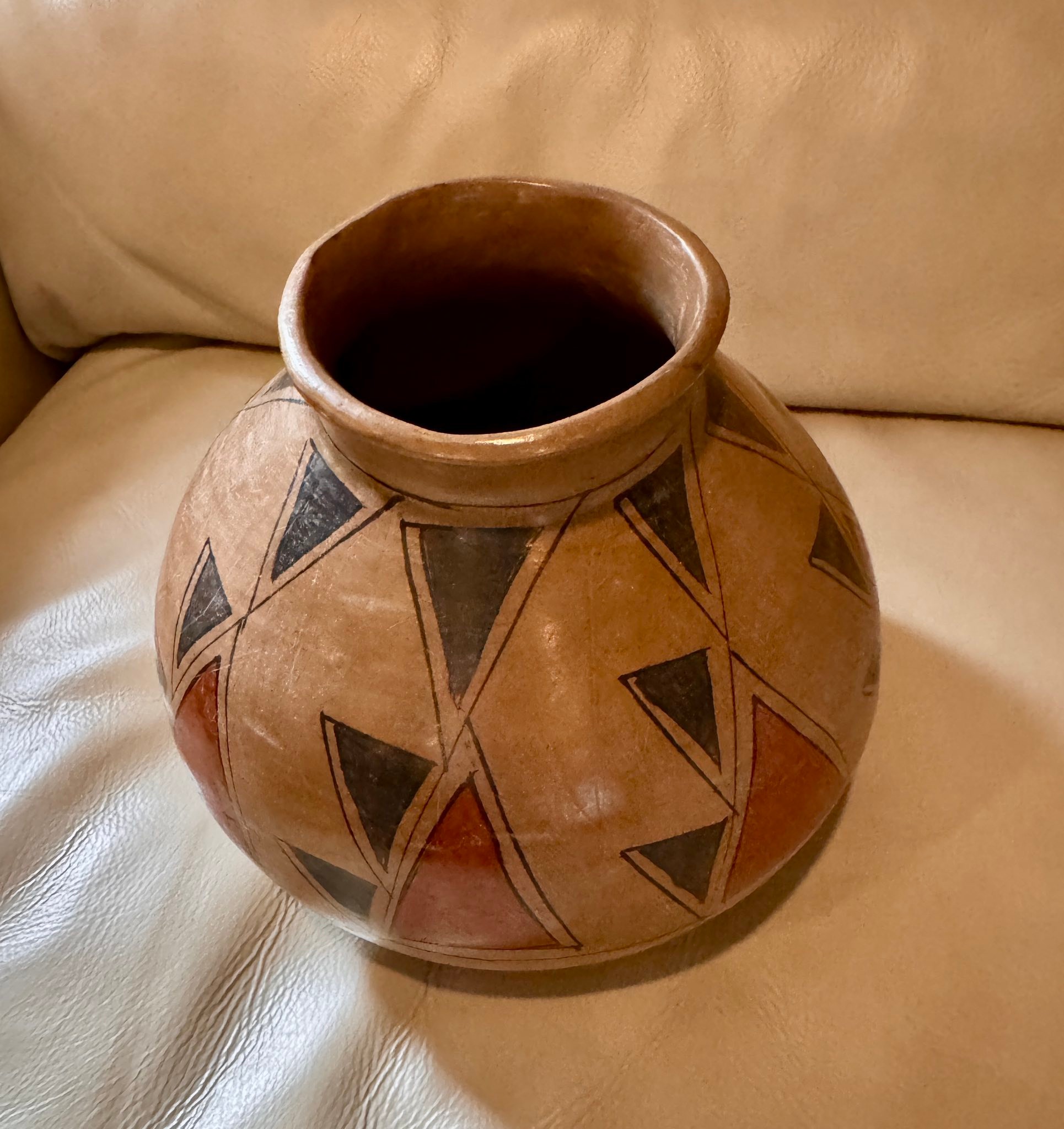How to identify vintage or modern ceramics without markings
