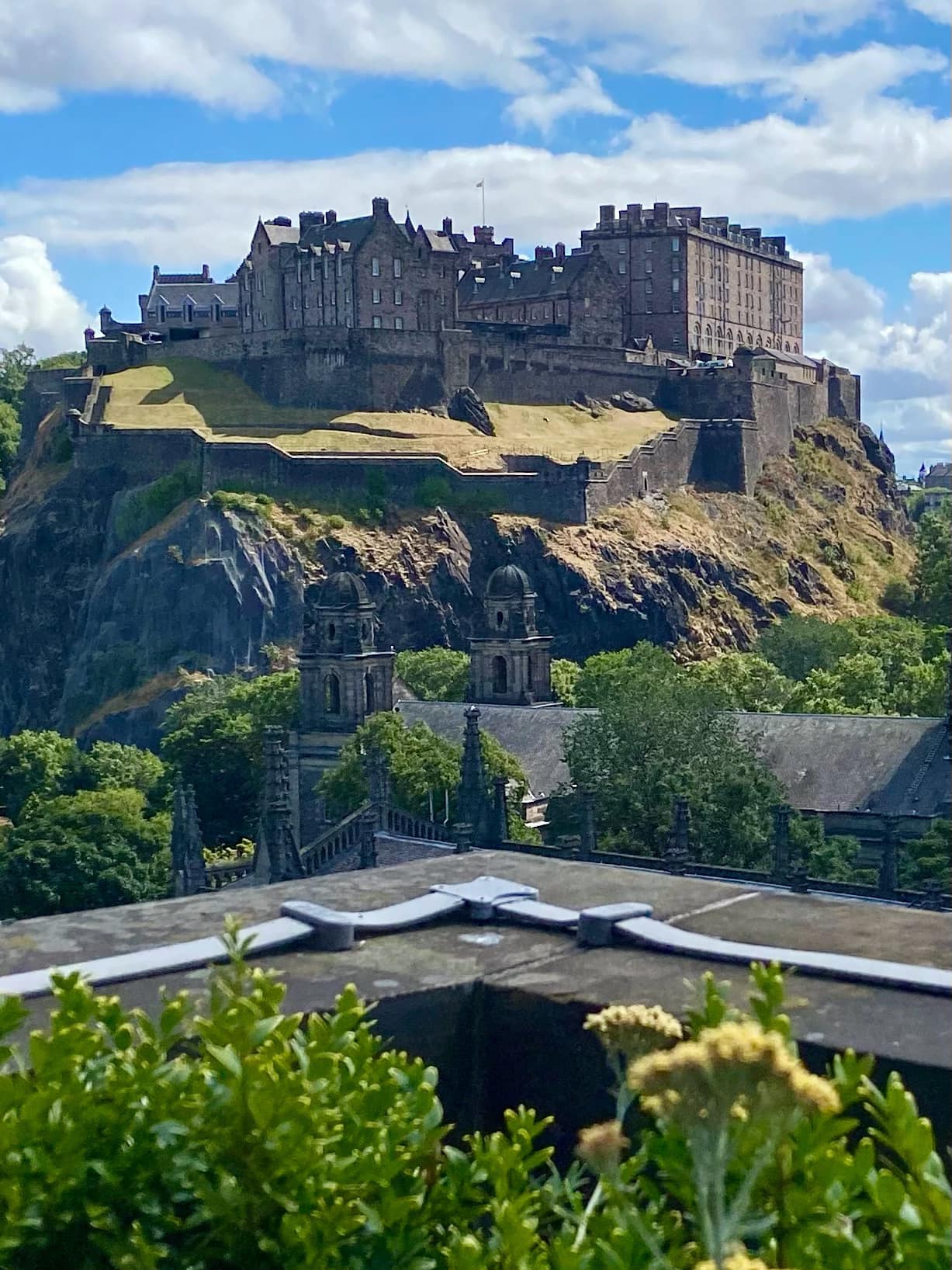 Edinburgh from the Rooftops የአሥች Ceeroane РИОТОВНАΡ