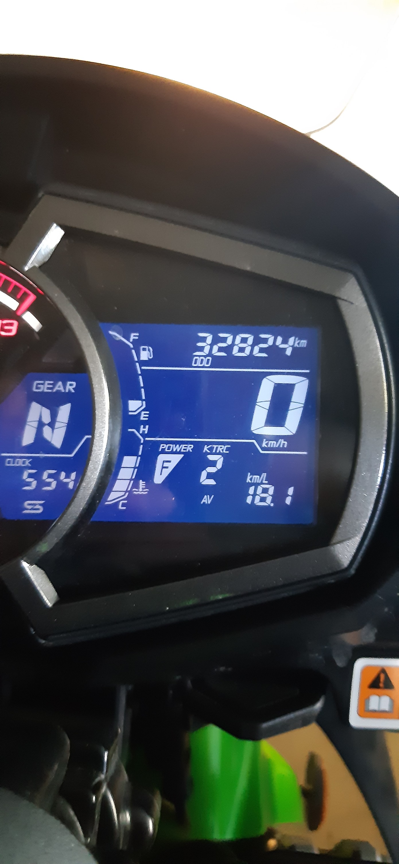 今何度? What Temperature Is It? Hi guys, my z1000sx 2017 is always at this temperature when I'm in