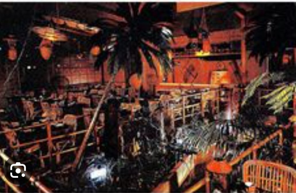 Luau Polynesian Lounge in Greenlake with shaggy's chicken and pupu