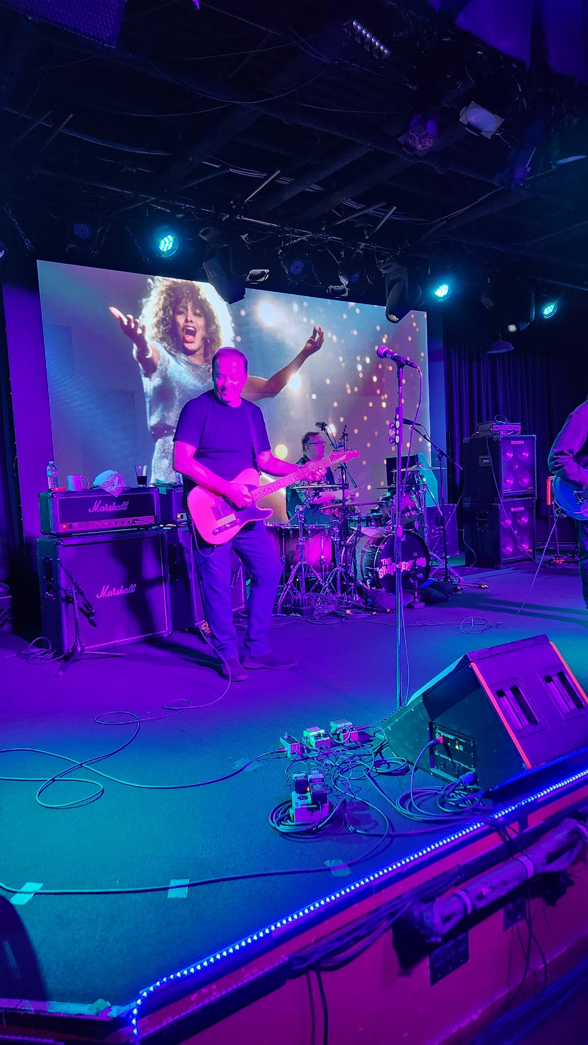 Any information about the Smithereens' show?