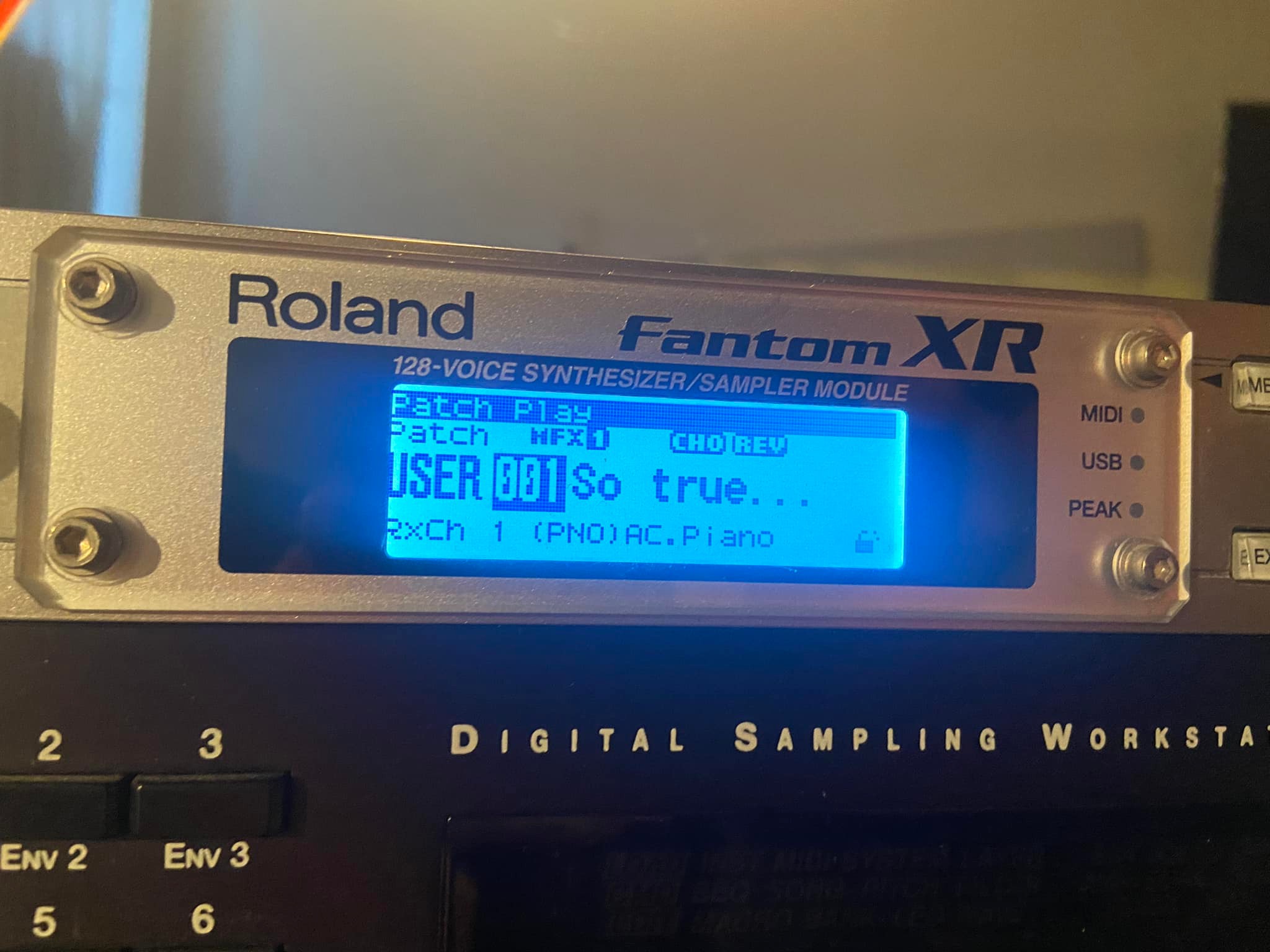 Roland Fantom XR screen replacement success