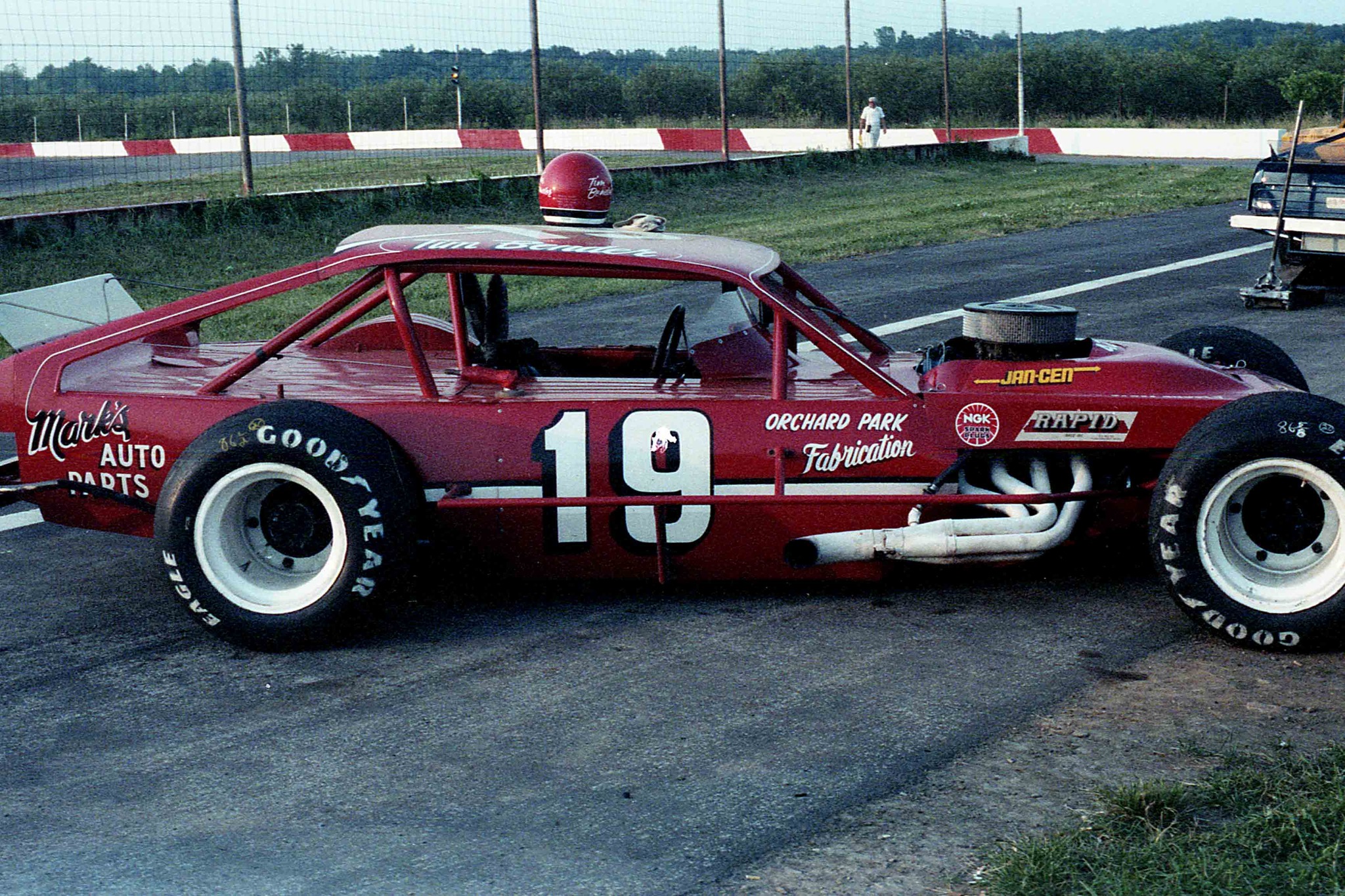 Lancaster Speedway NY, then and now | Tim Bender #19 at Spencer in 1983 ...