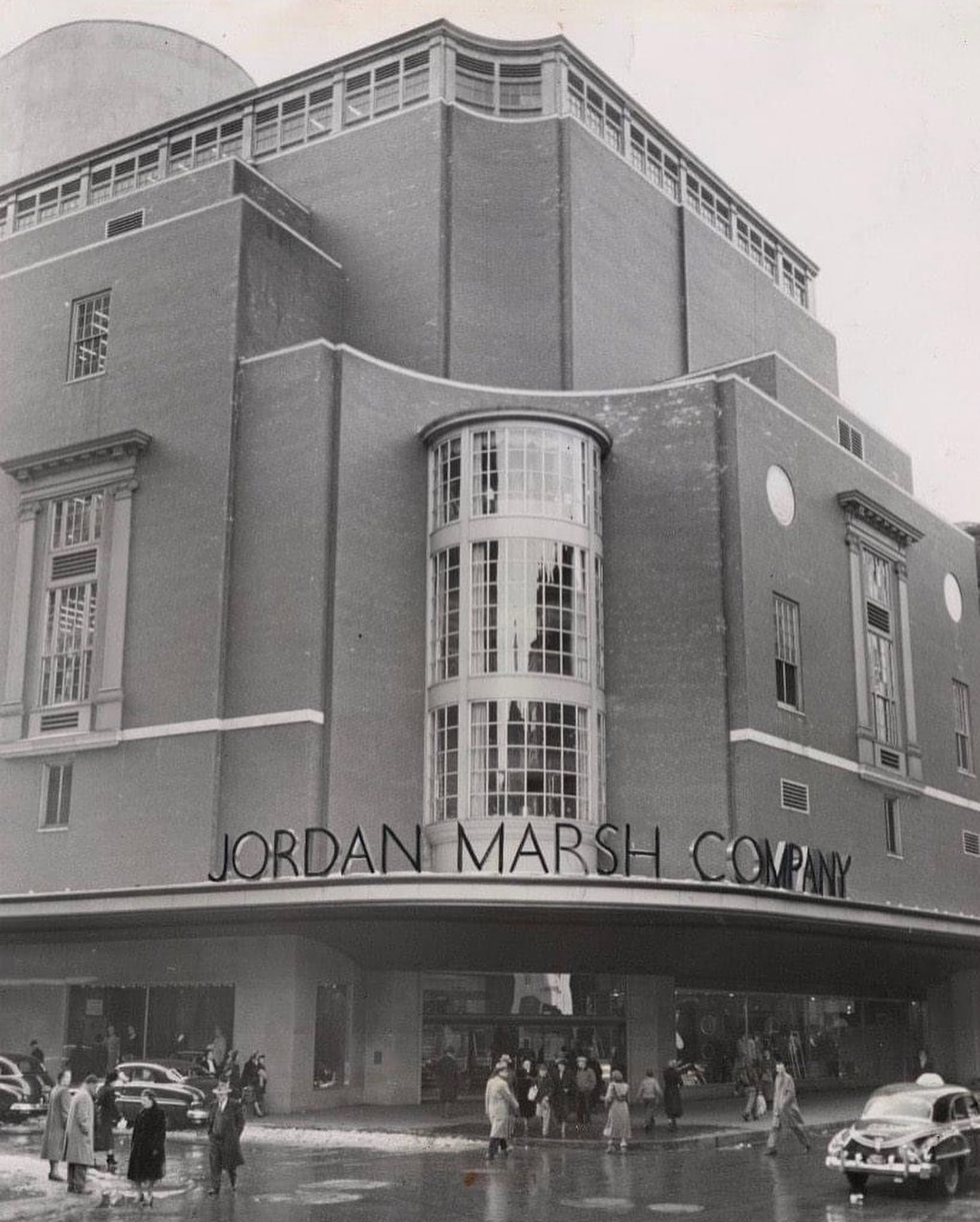 Colorized photo of Jordan Marsh (1940s)