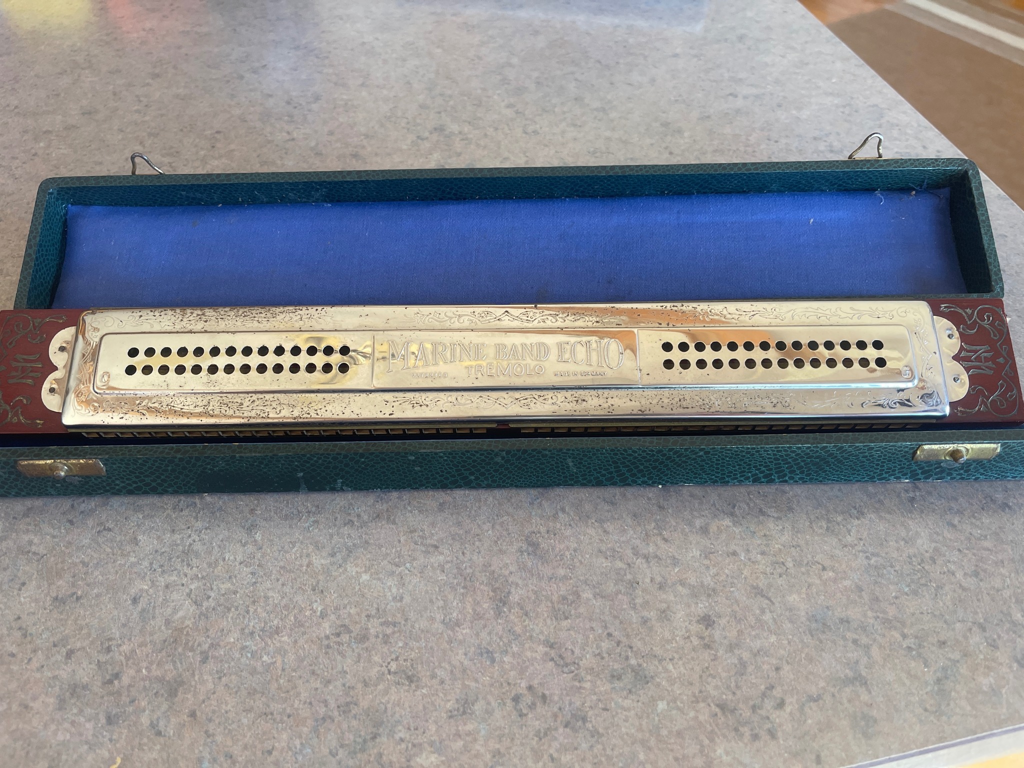 1920s Japanese Enphonicon tremolo harmonica review