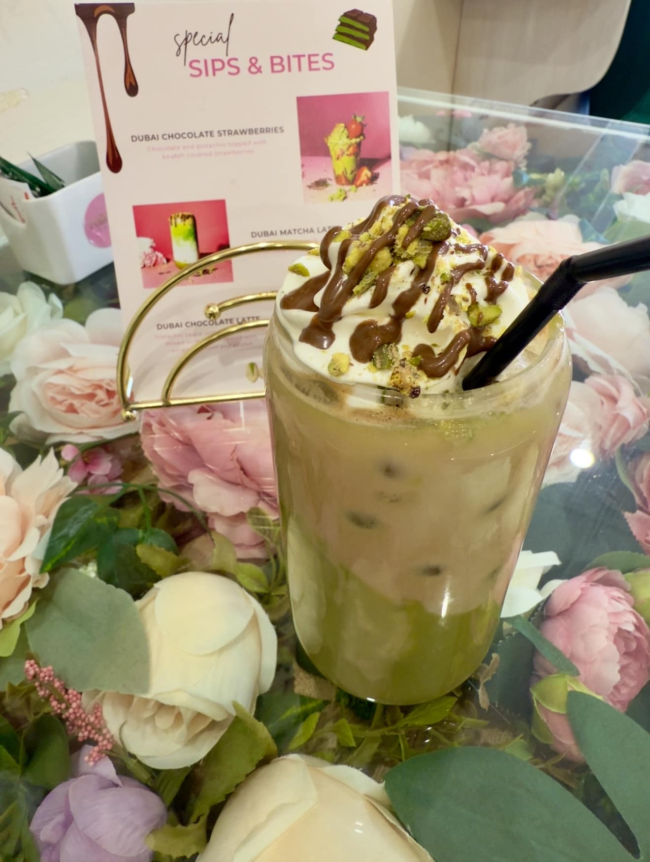 special SIPS & BITES DUBAI CHOCOLATE STRAWBERRIES DUBAI কর্ MATCHA ...
