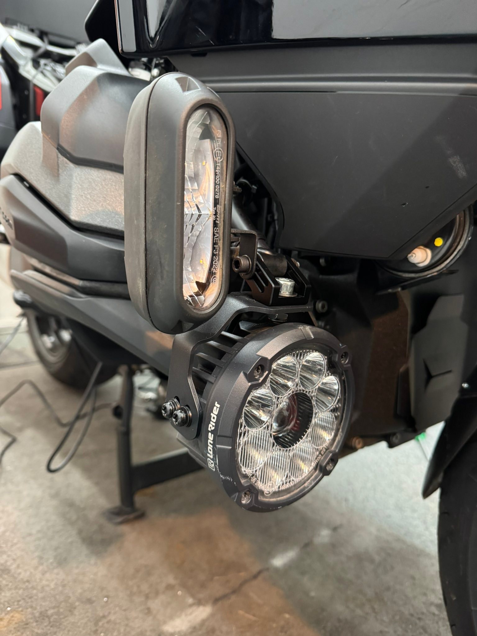 Mounting lone rider moto lights on r1300gs?