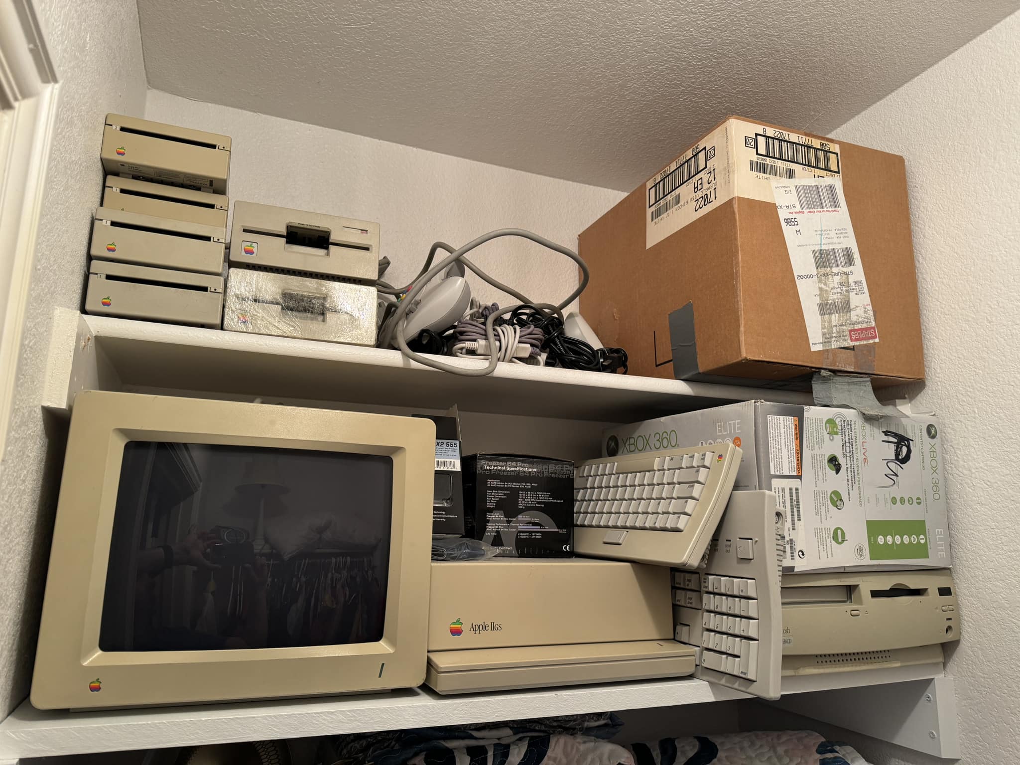 apple様 Anyone remember “Ian's hardware “ ?
