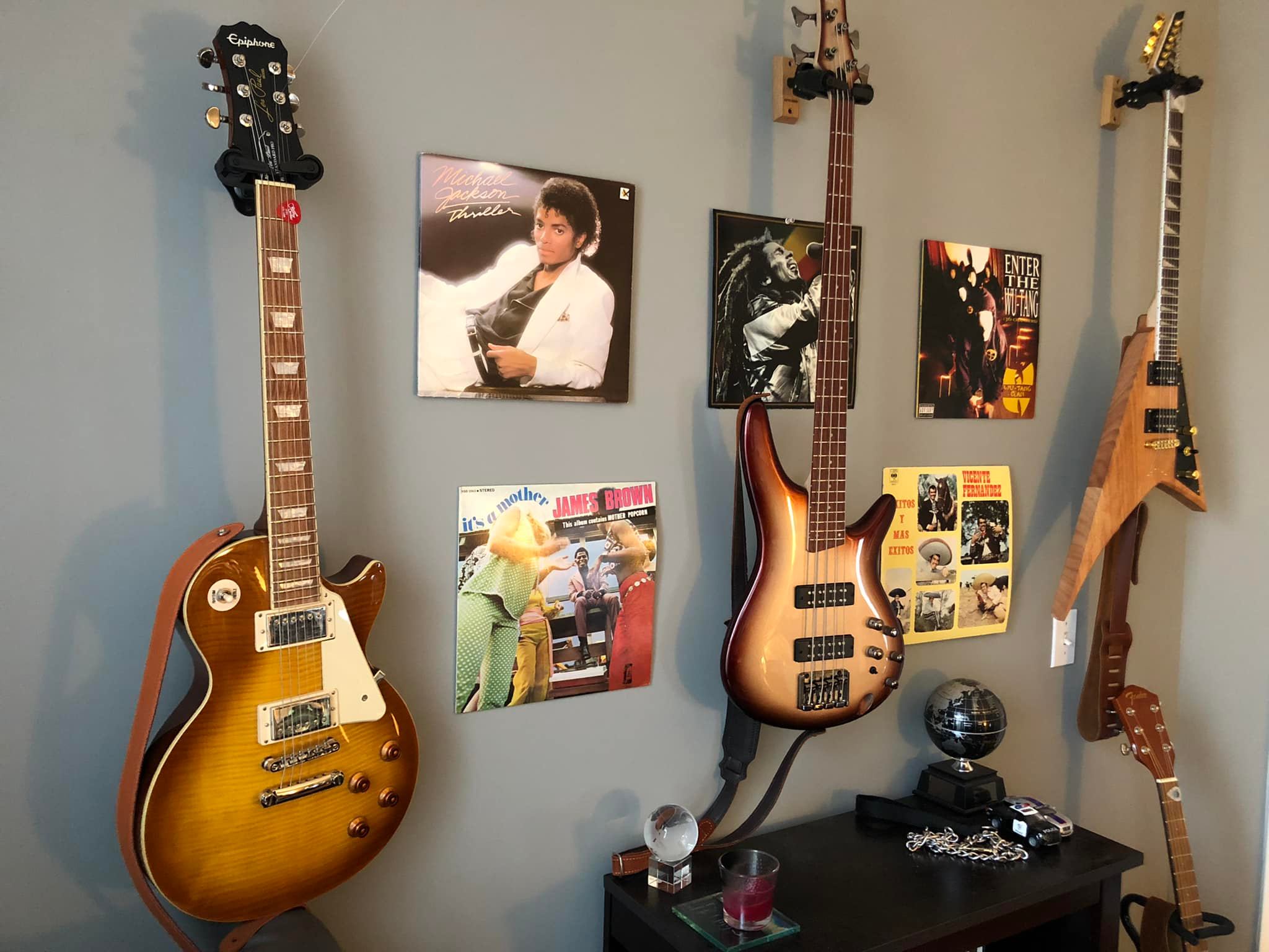 Now playing: 2000 Epiphone Japan Les Paul Standard LPS-90FB.