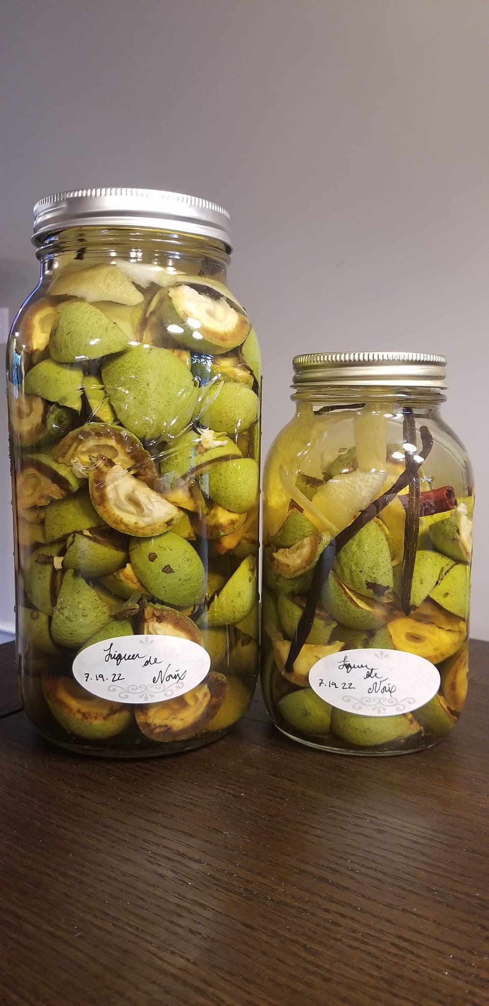 Making liqueur de noix with black walnuts