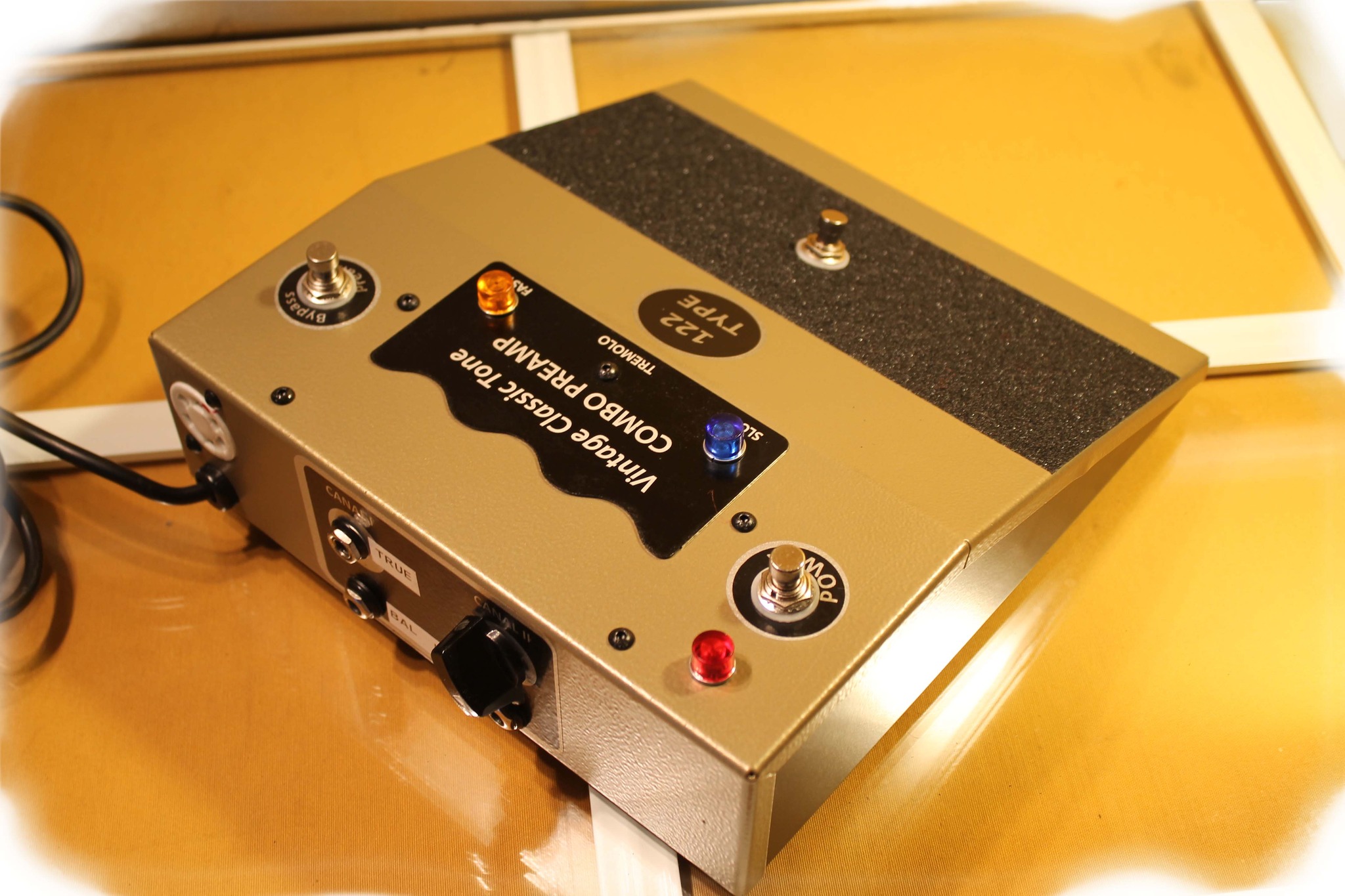 1967 Leslie Combo Preamp Pedal for 145-147 leslie Amps. 2 Inputs