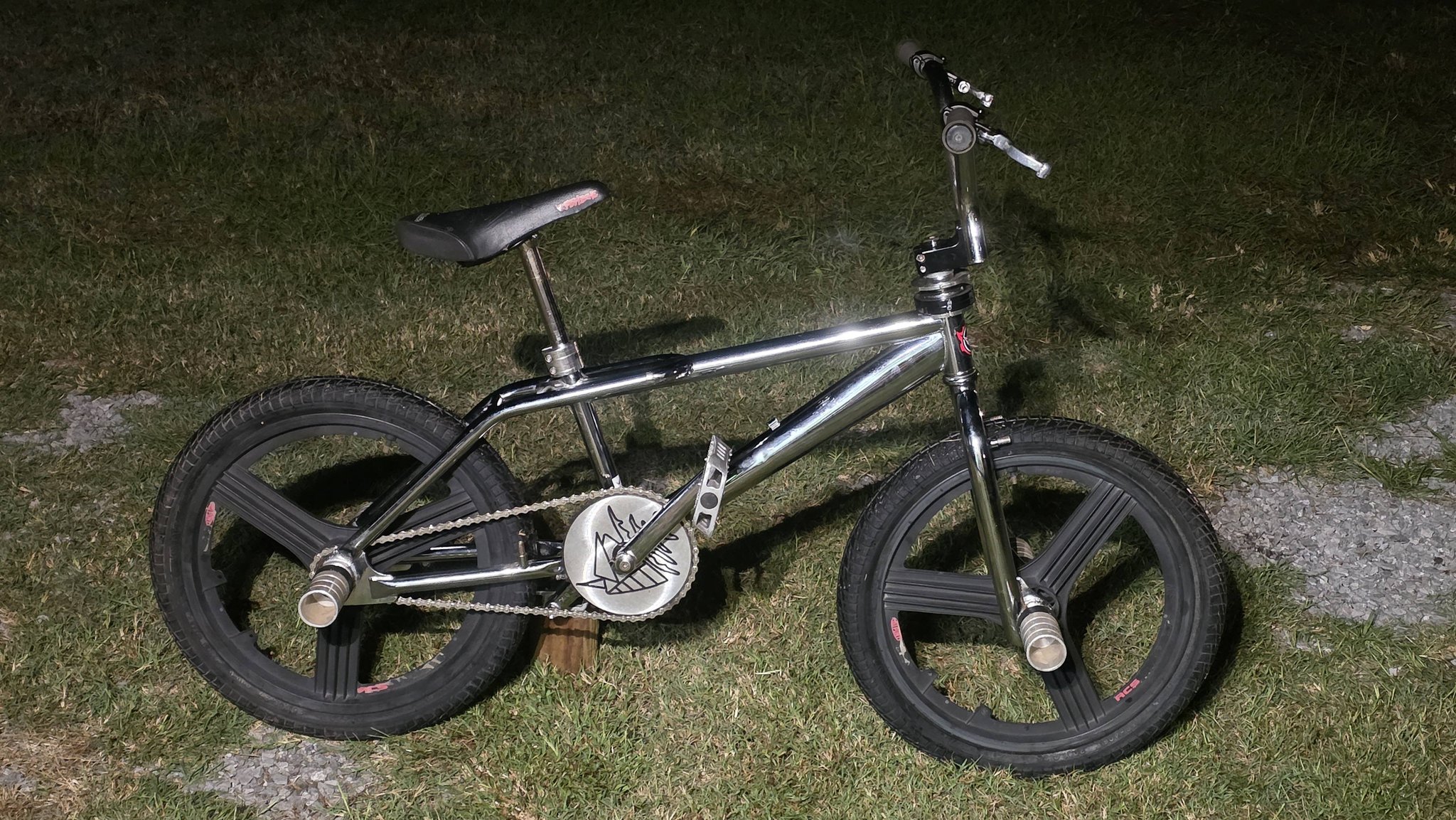 Building a 97 Fishbone BMX with ACS Trident mag wheels