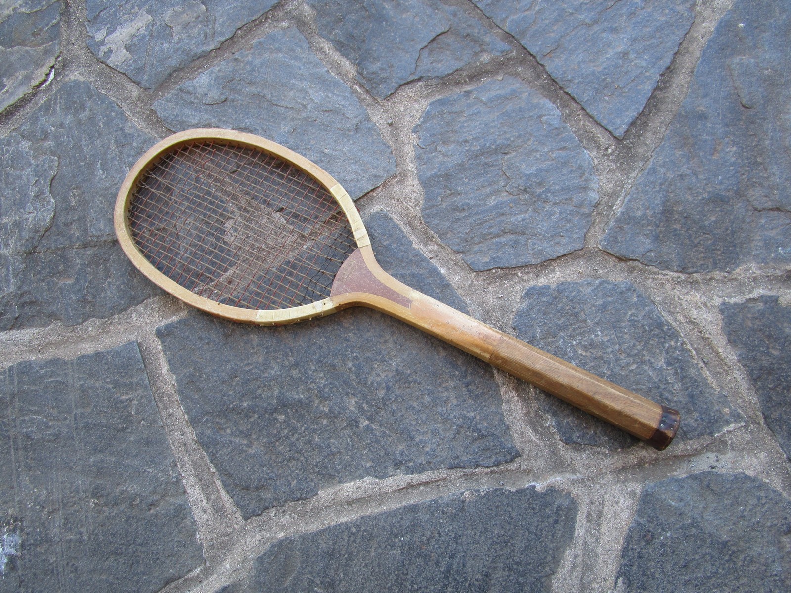 Raquette De Tennis Antique En Bois RAM SPECIAL WATERPROOF TRIESTE 1920 – Pièce De Collection Vintage