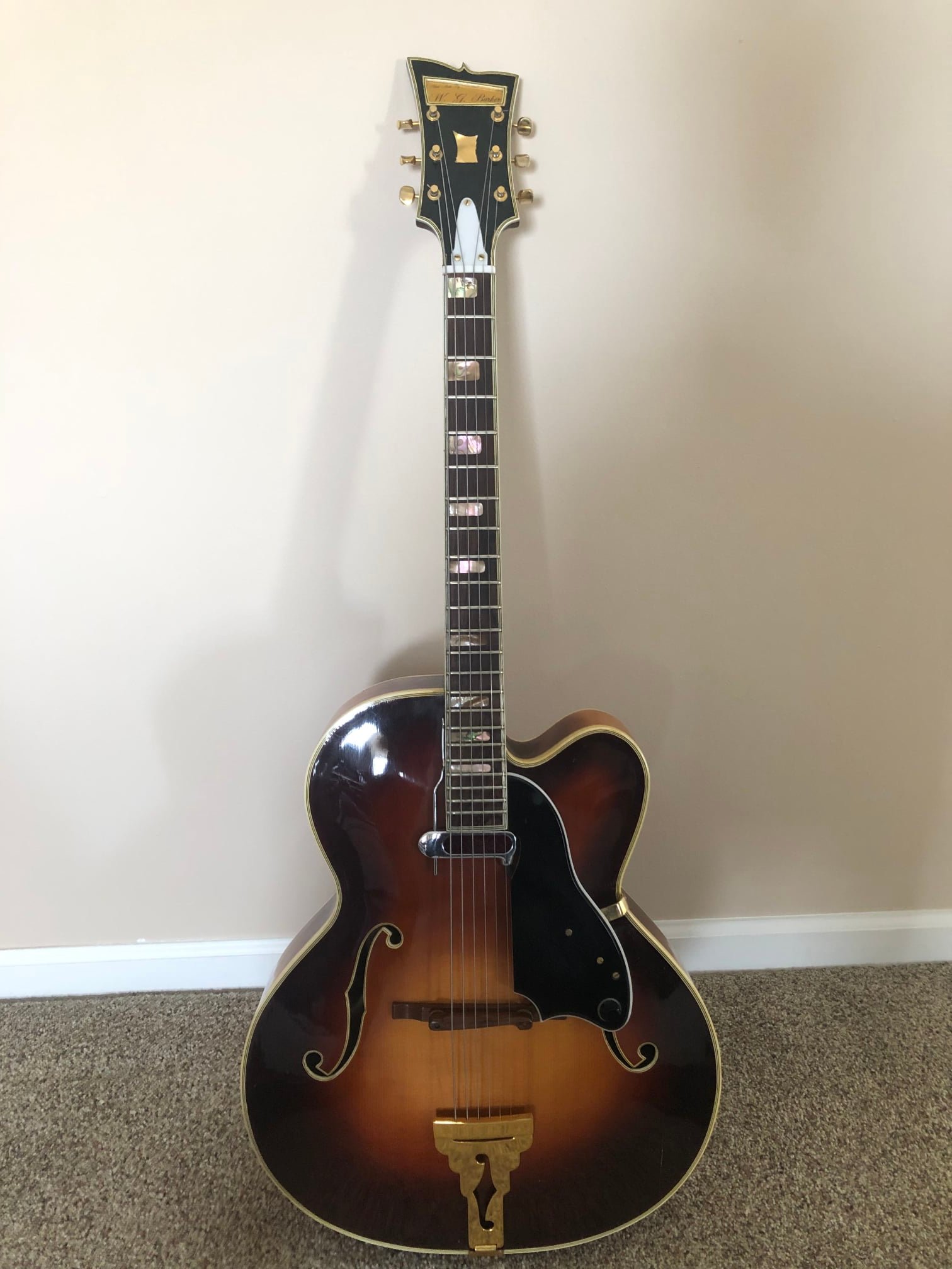 Barker guitars comparison: early vs. 1971 models