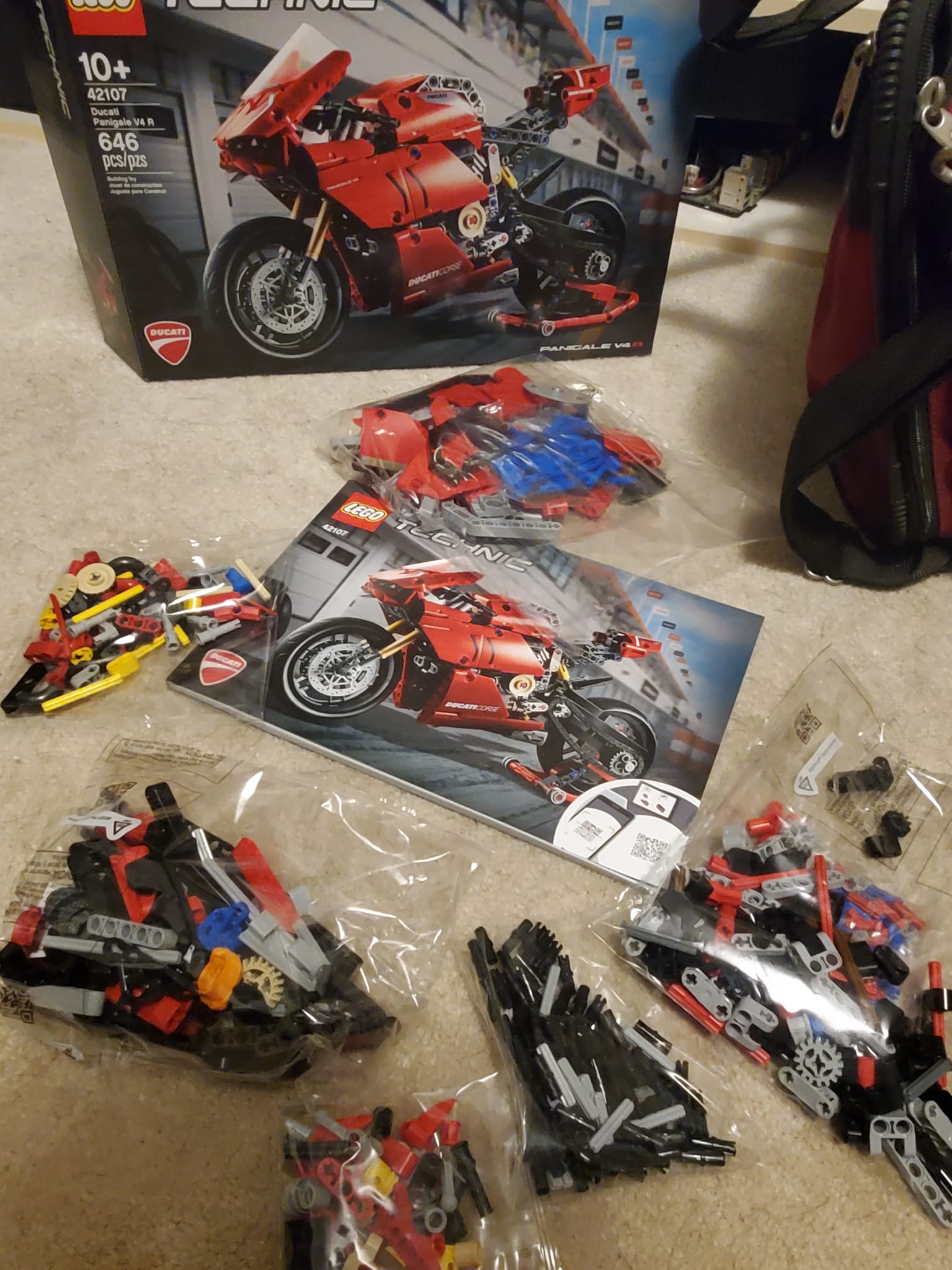 Technic motorcycle build organization tips needed
