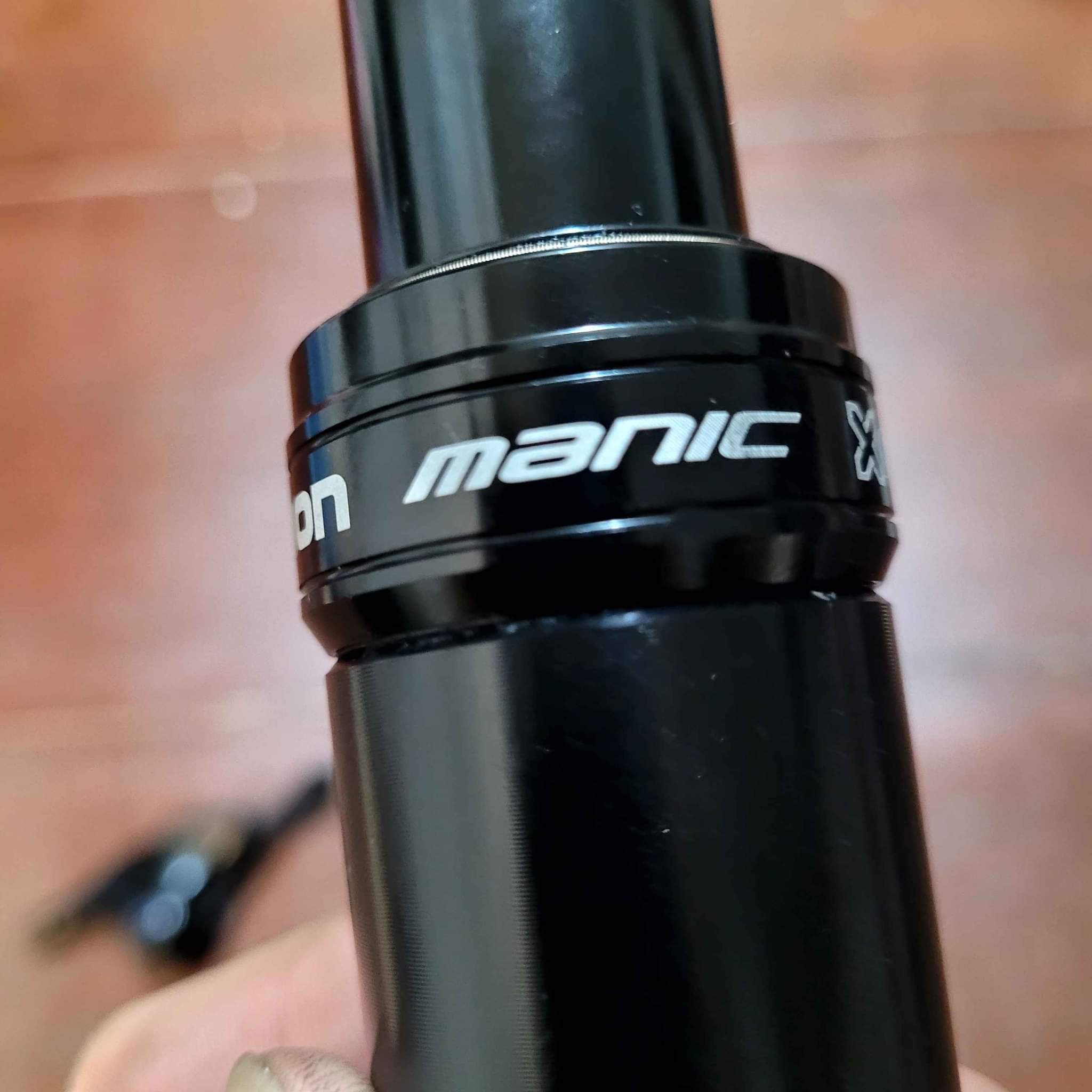 XFusion Manic Dropper Post 150mm Travel w/ Specialized Command Post Remote