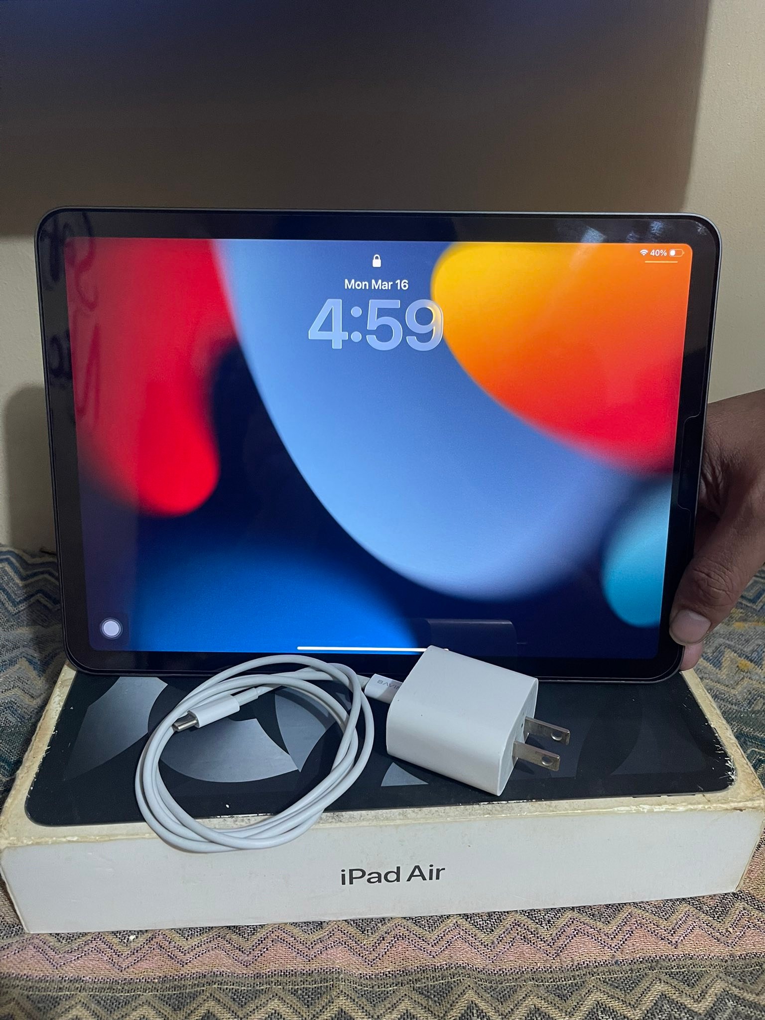 S>> Ipad Air 5 m1 chip 256gb Wifi only Color - Space gray Battery 