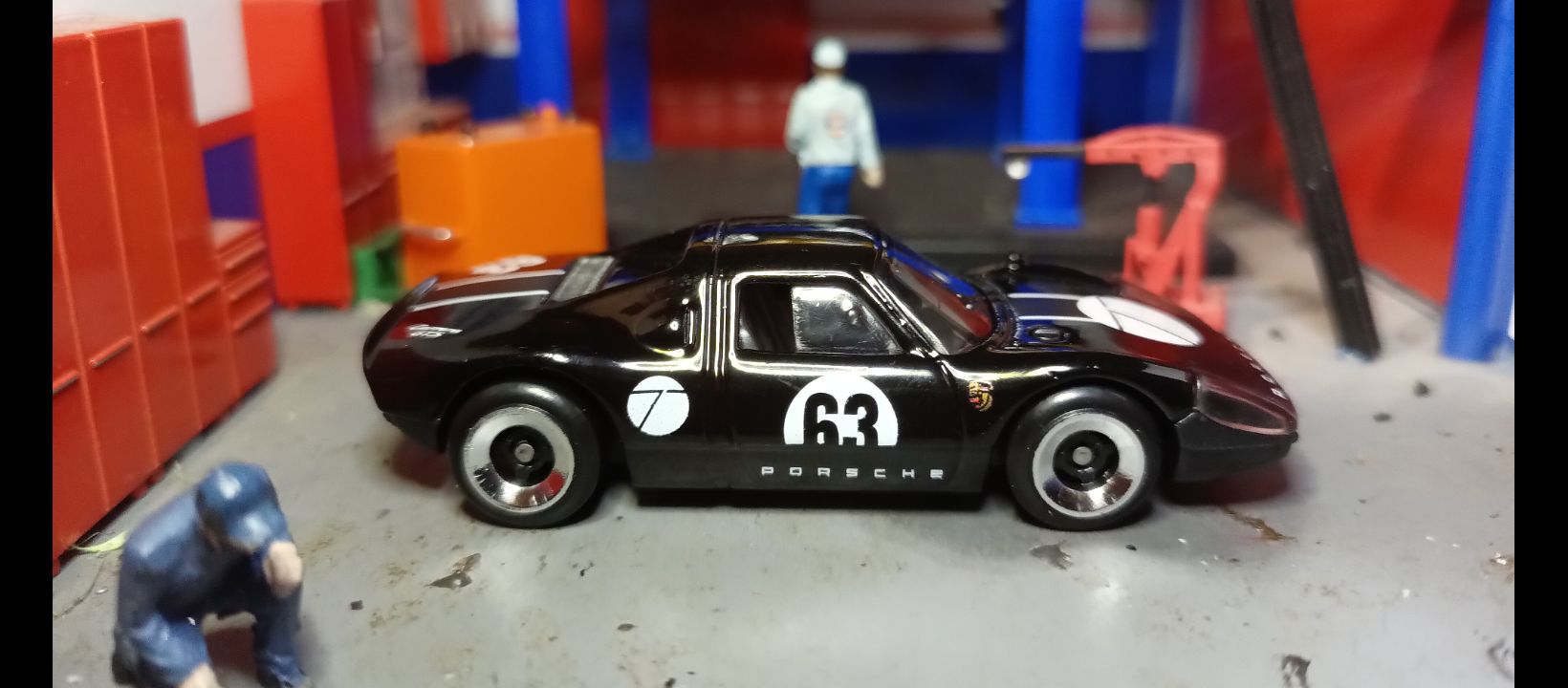 Hot Wheels Porsche 904 Carrera GTS 2025 - Échelle 1:64 - Collection Matchbox - Modèle Multicolore