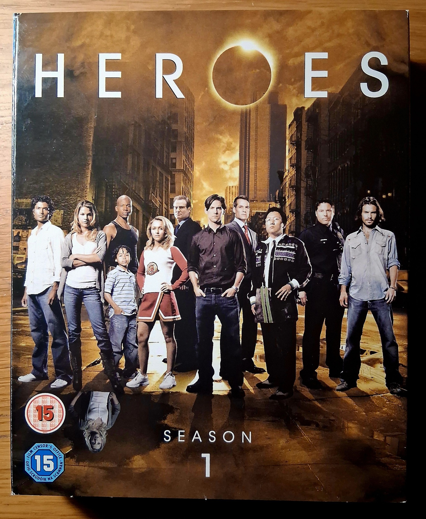 HEROES シーズン1-4& REBORN DVDボックス Amazon.co.jp: HEROES REBORN