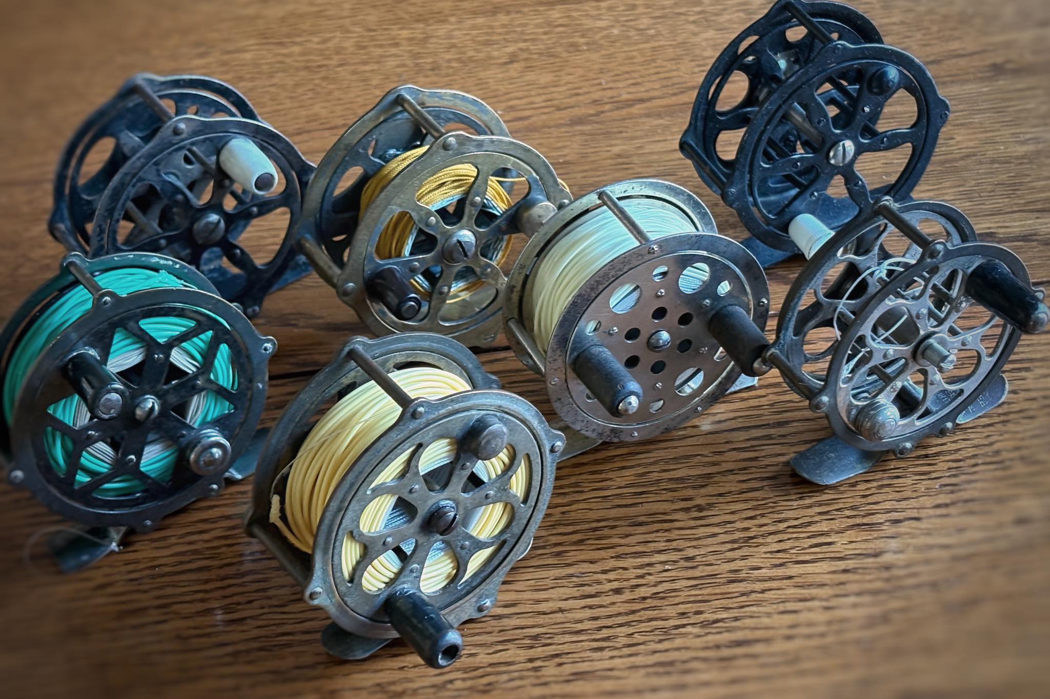 2500 spinning reel saltwater Daiwa Saltist MQ Okuma Altera ATE 40 Barbed Dry Fly Hook Alternate The larger tooth pattern Color:Golden Gringlow