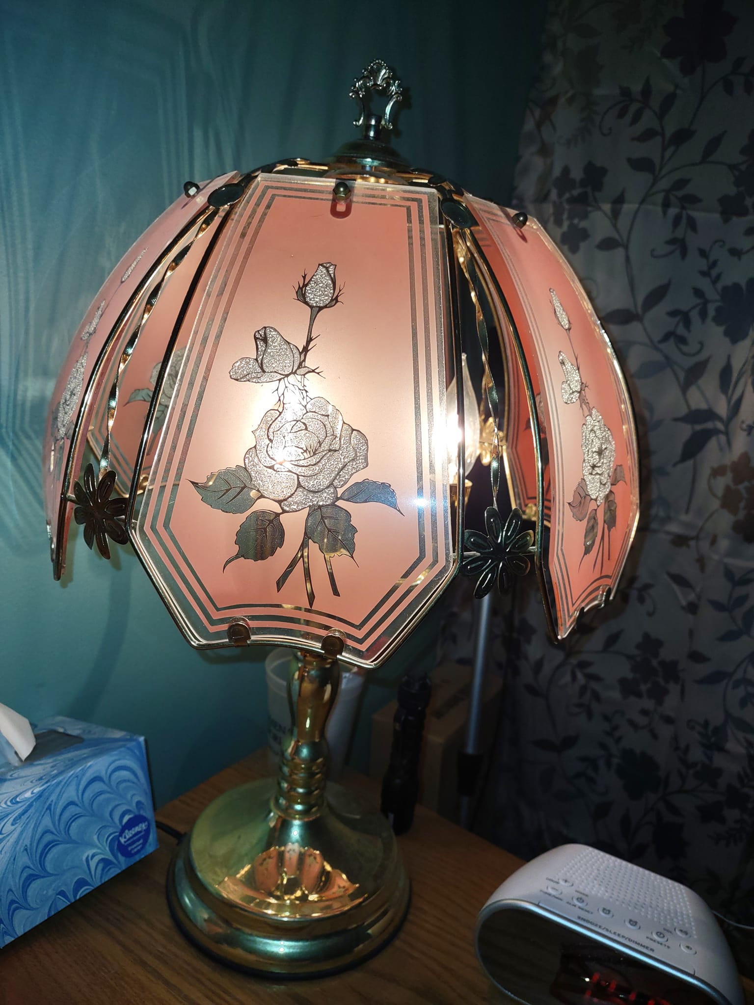 Vintage touch lamps fit perfectly in 80