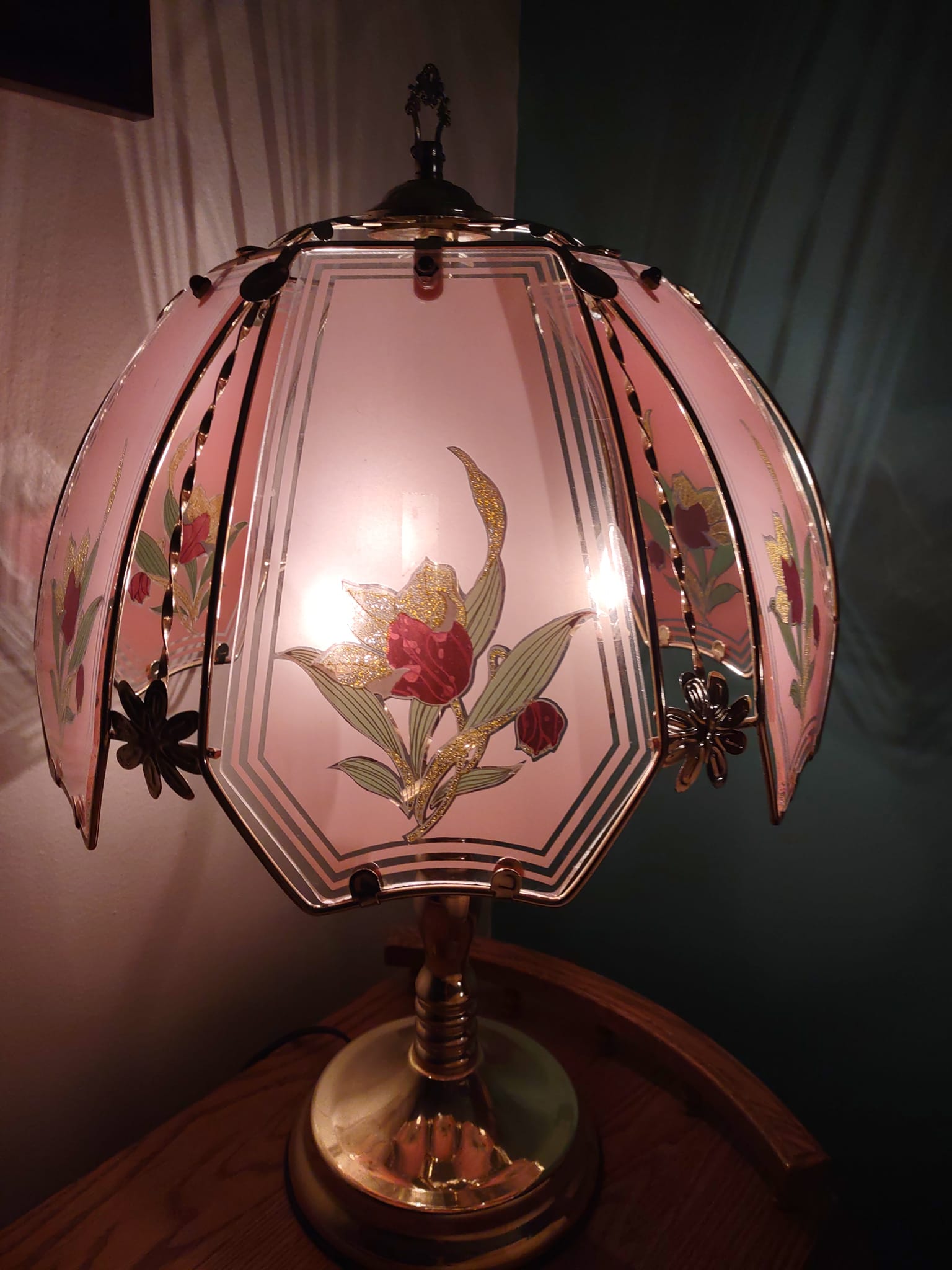 Vintage touch lamps fit perfectly in 80