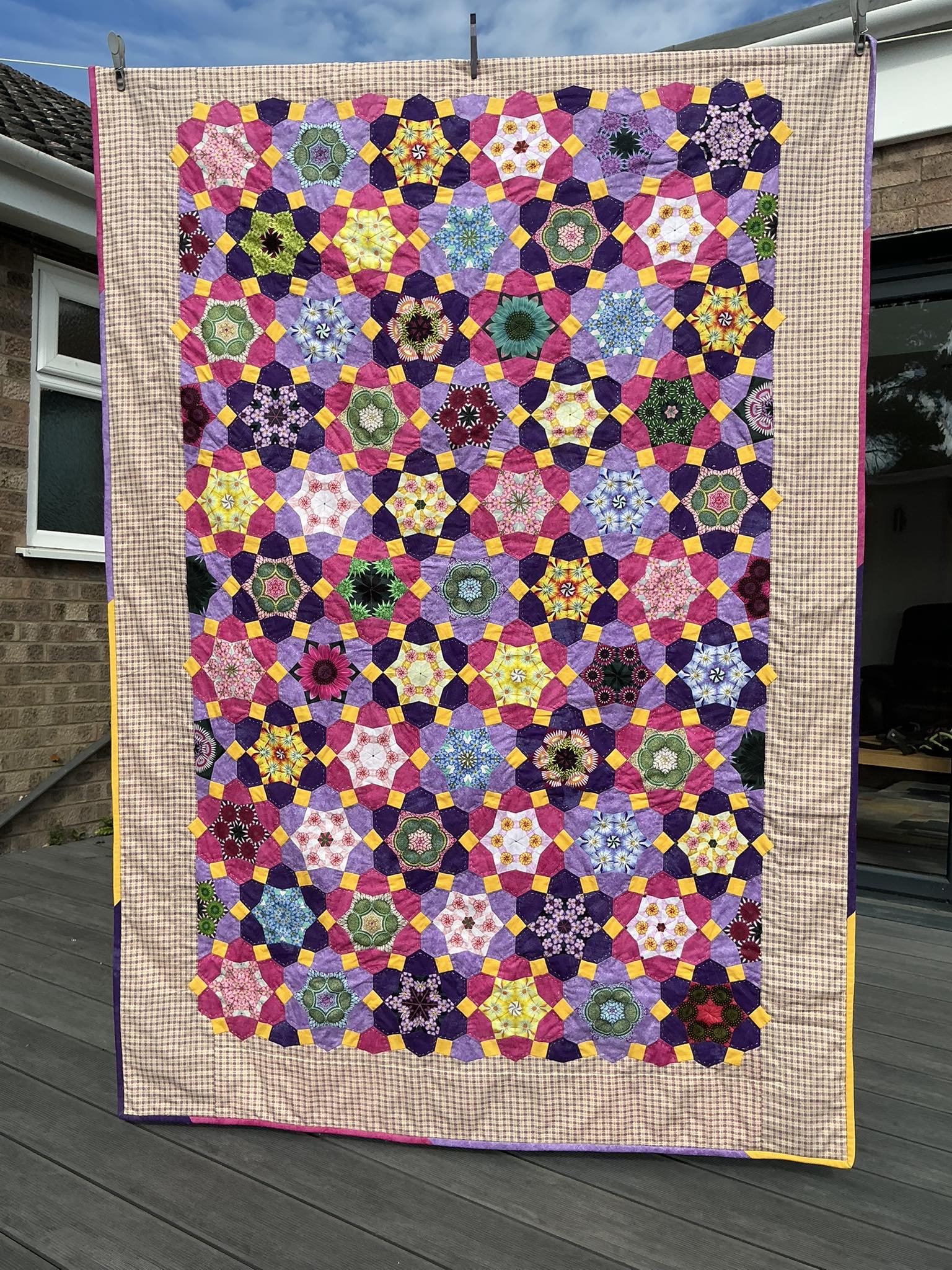Willyne Hammerstein's Late Bloomers lap quilt with Anna Maria