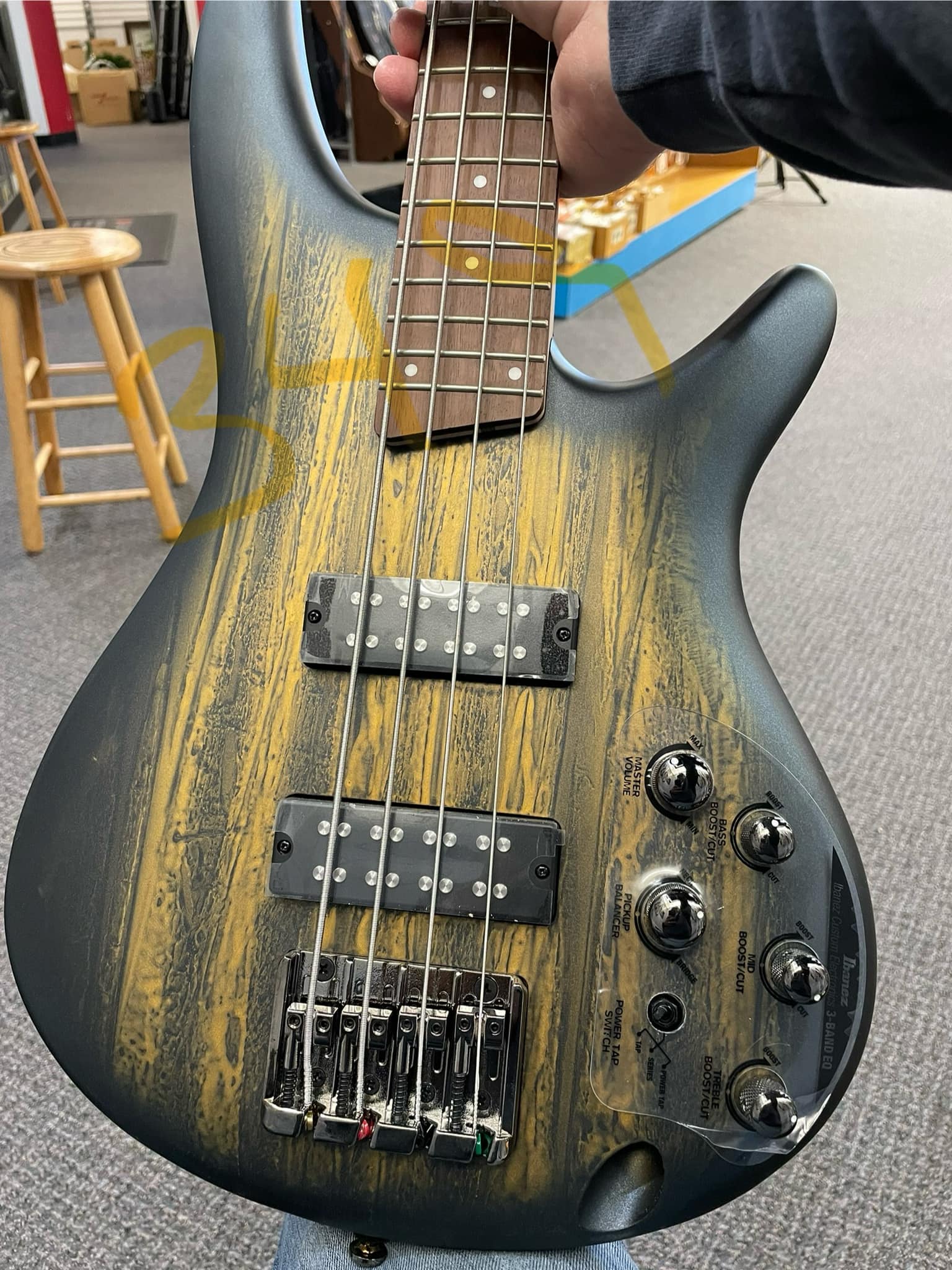 What is an Ibanez GSR300 bass guitar?
