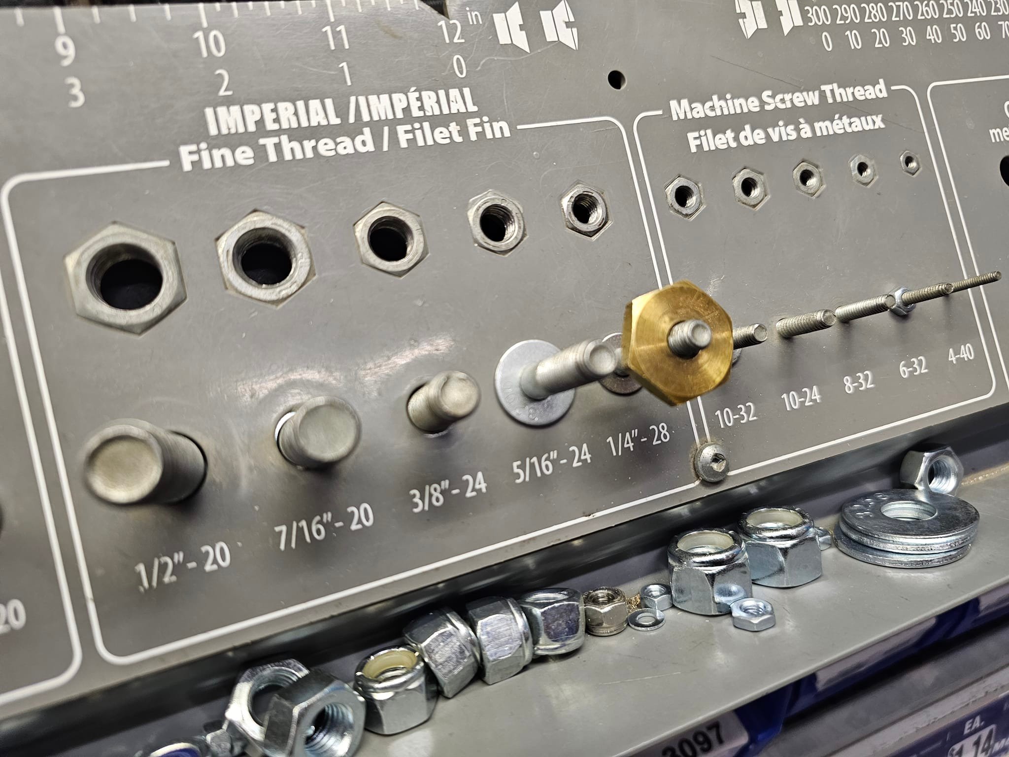 What is the nut size for Enya 60-III model 7033 engine?