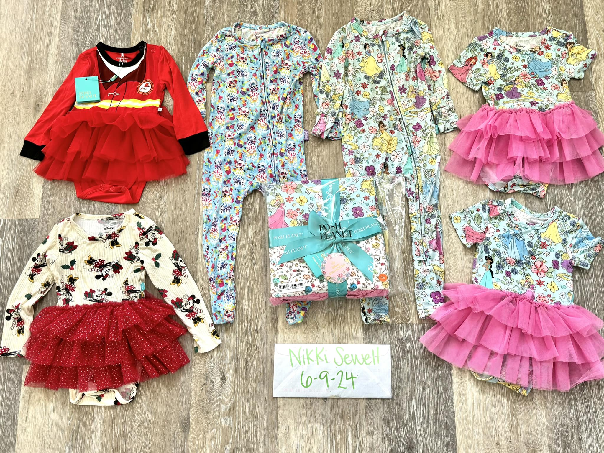 Kids and Women Clothing Items for Sale in Posh Peanut Market display picture 1