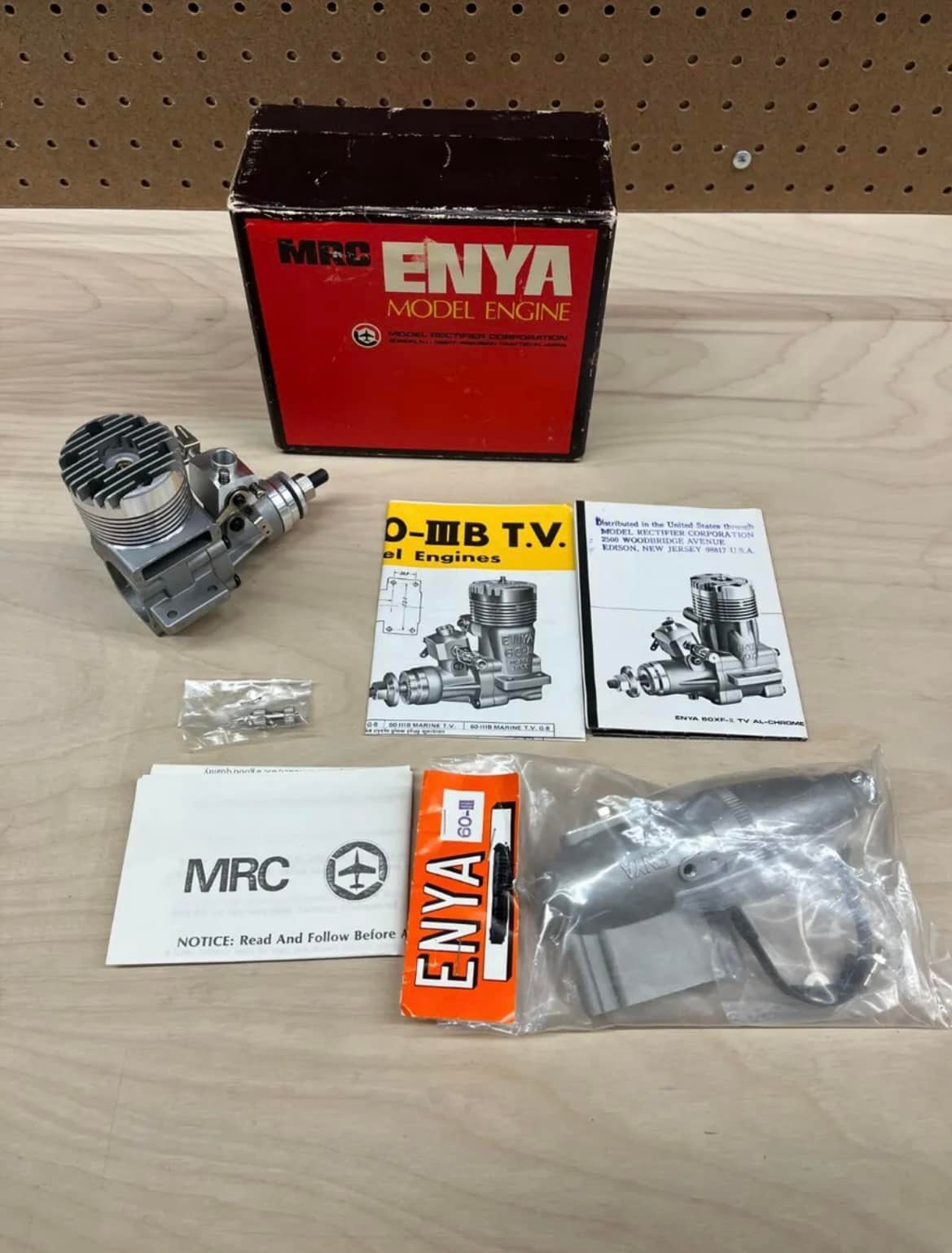 What is the nut size for Enya 60-III model 7033 engine?