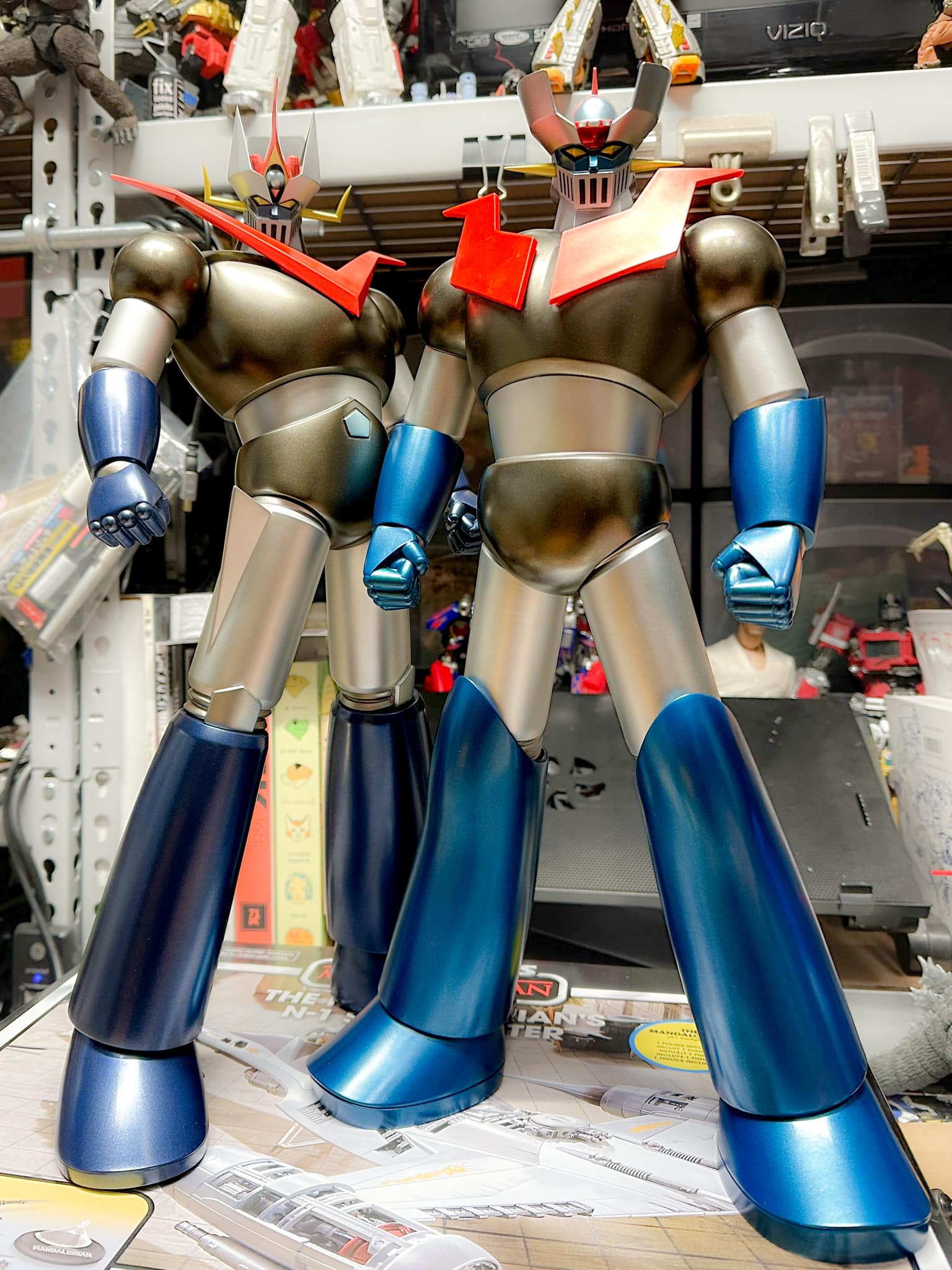 ロボット Mazinger z and great Mazinger z The iconic Mazinger Z and Great Mazinger, classic and modern.