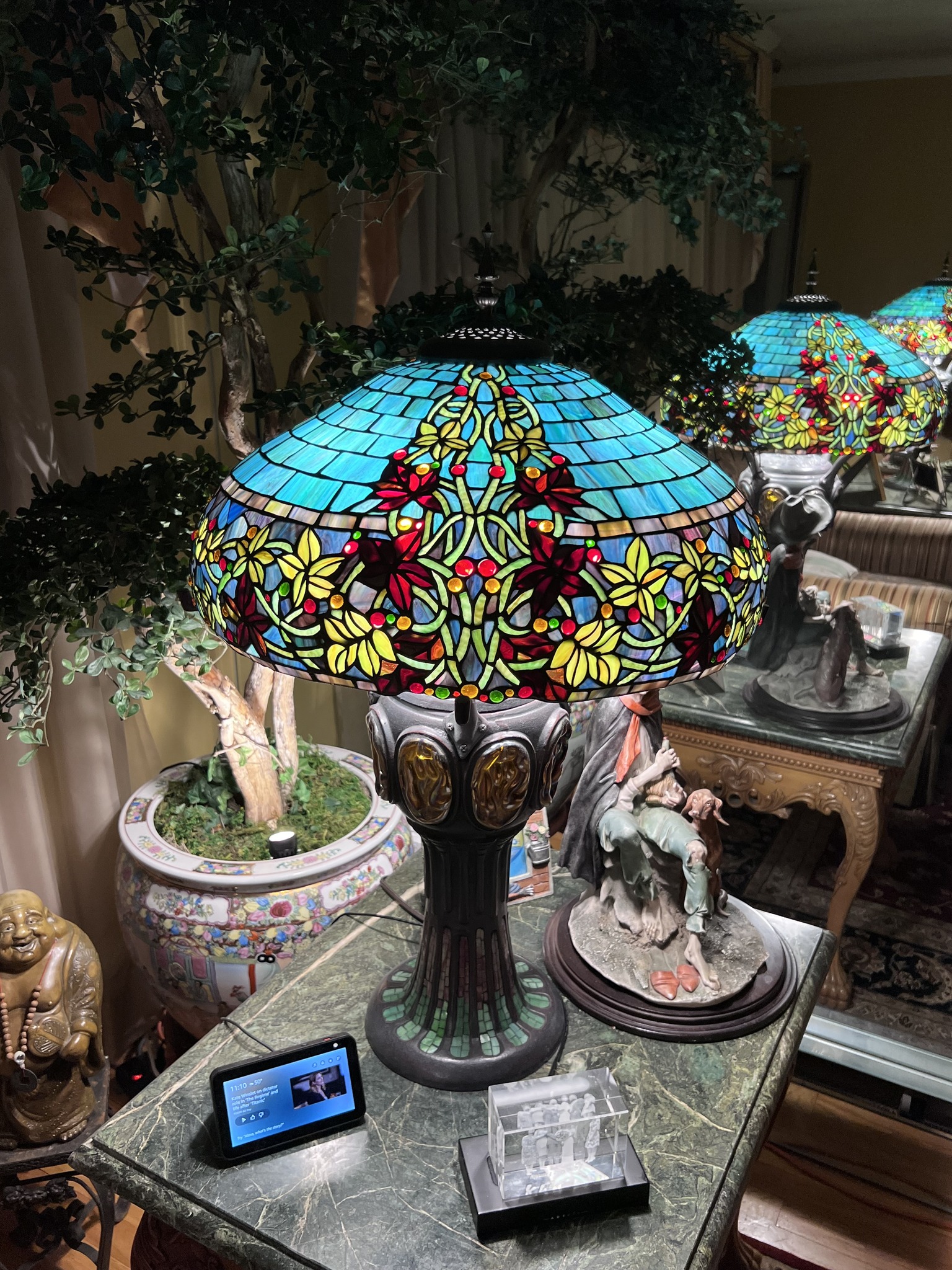 Tiffany style lamp enthusiast shares their 34 inch green 