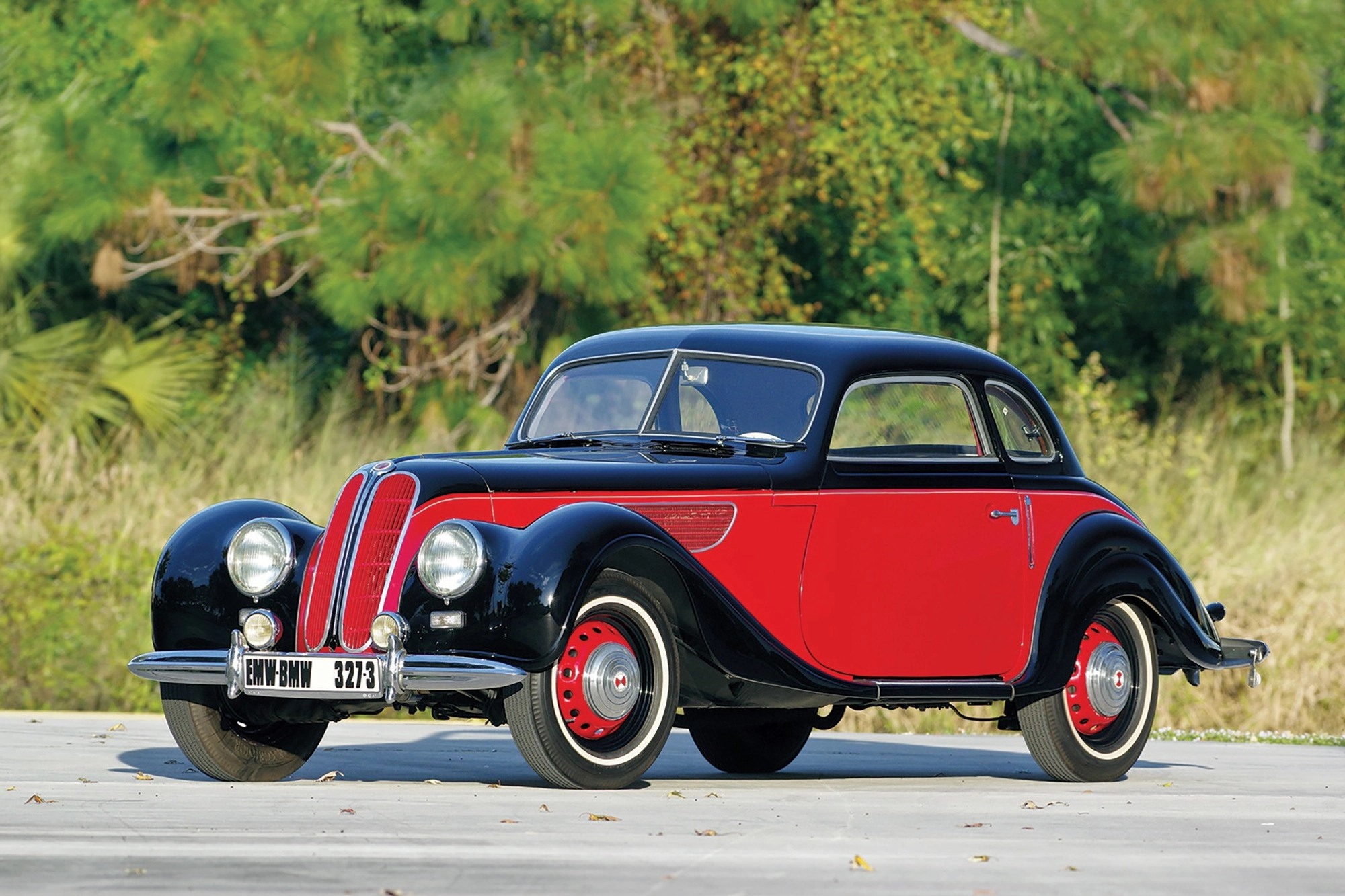 1937, BMW 328 Roasdster The BMW 328 of 1937 is a legendary sports 