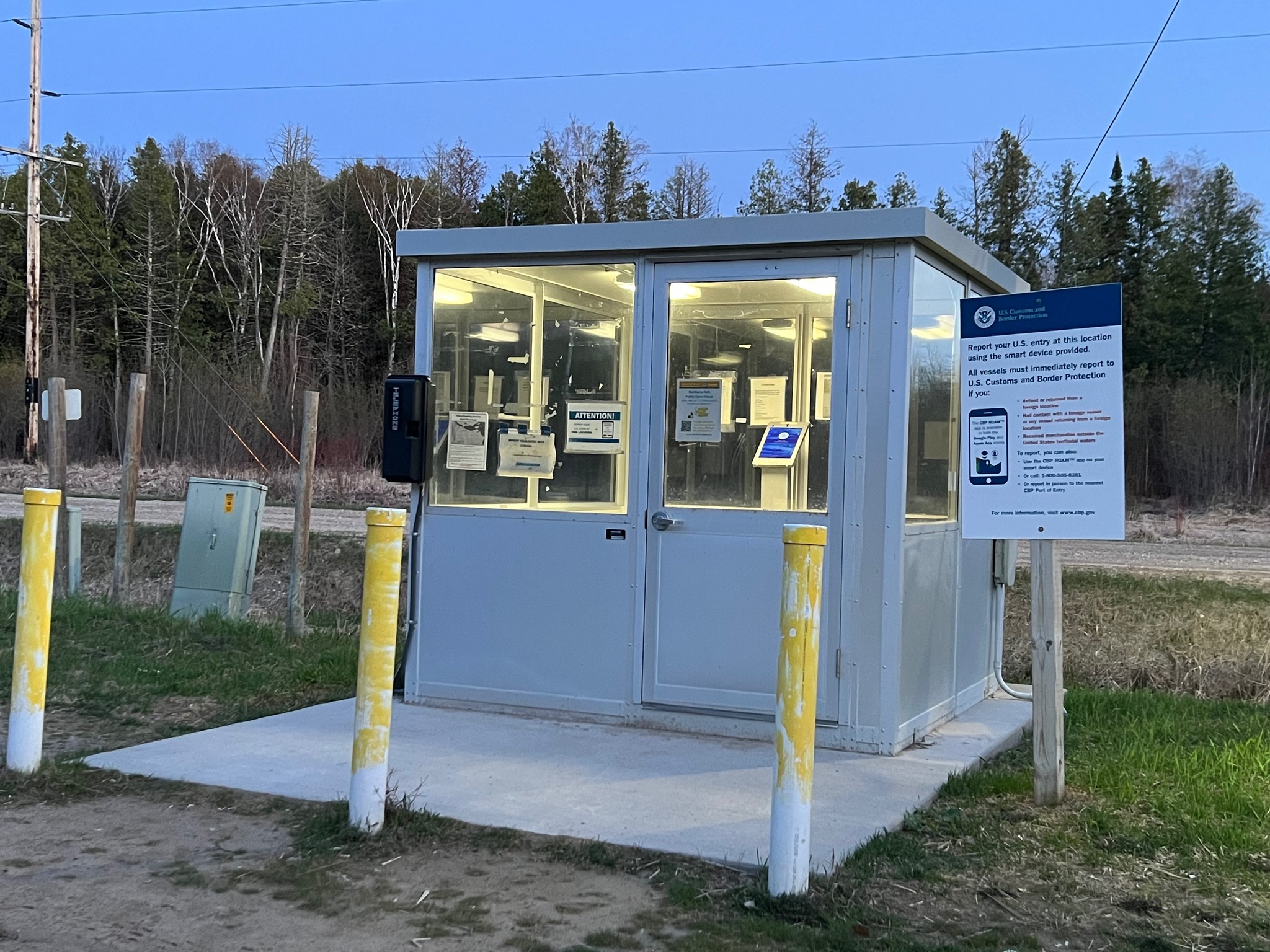 Dull Men's Club® | This is an unmanned border checkpoint in the ...
