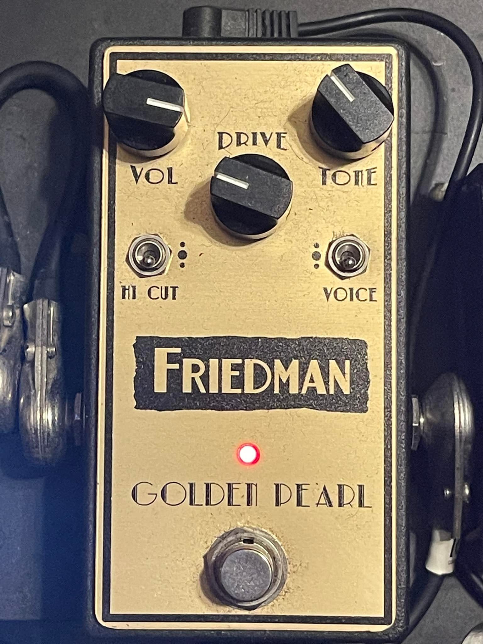 Anyone compared the golden pearl to a Klon-like pedal to boost a