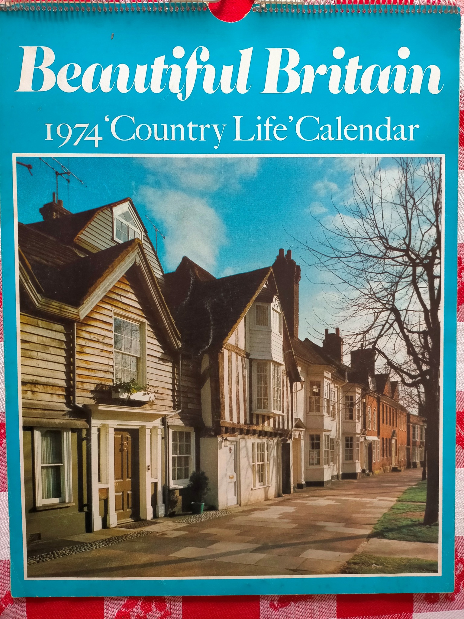 Old UK Royle calendars from 1974 display picture 1