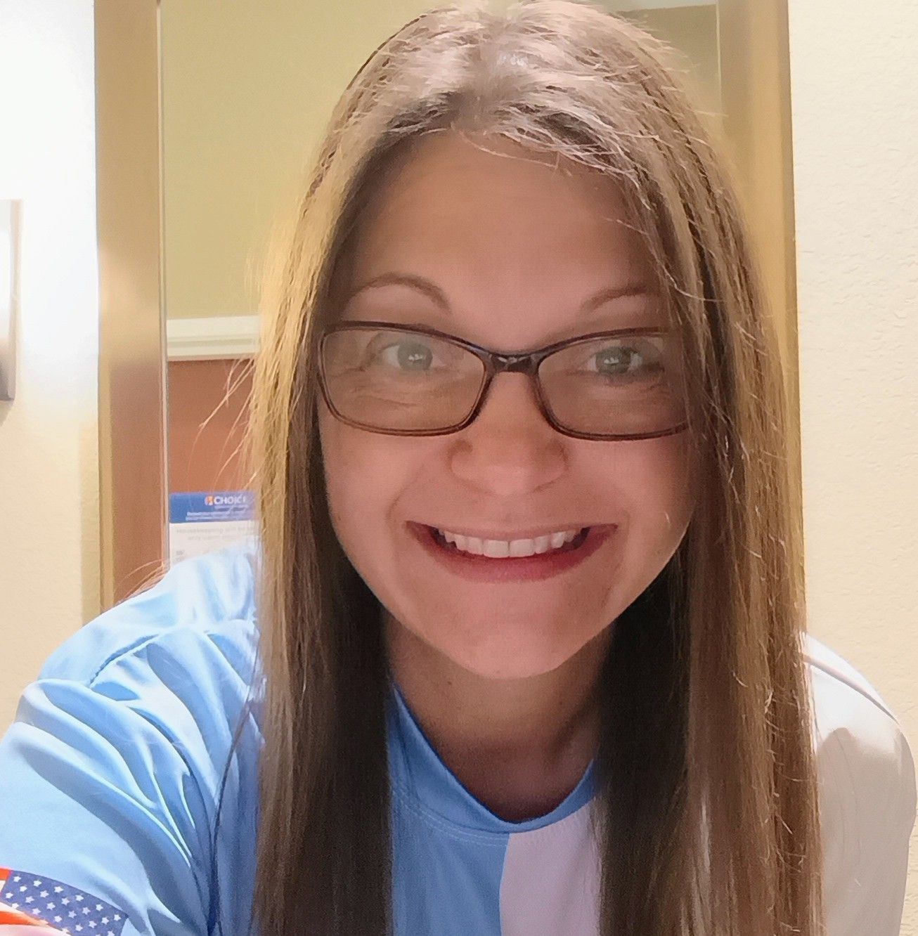 80s Day at bank throw back vs AI's 80s version | Jennifer Vaughn