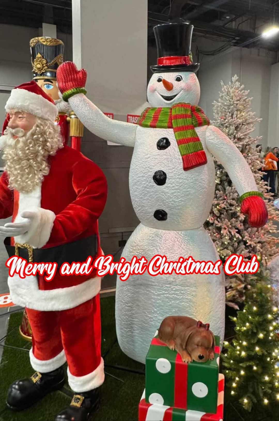 ⛄✨ Meet the newest addition to Home Depot's Christmas 2025 lineup: the jolly snowman! With a bright smile, a festive scarf, and a classic top hat, he's ready to bring holiday cheer