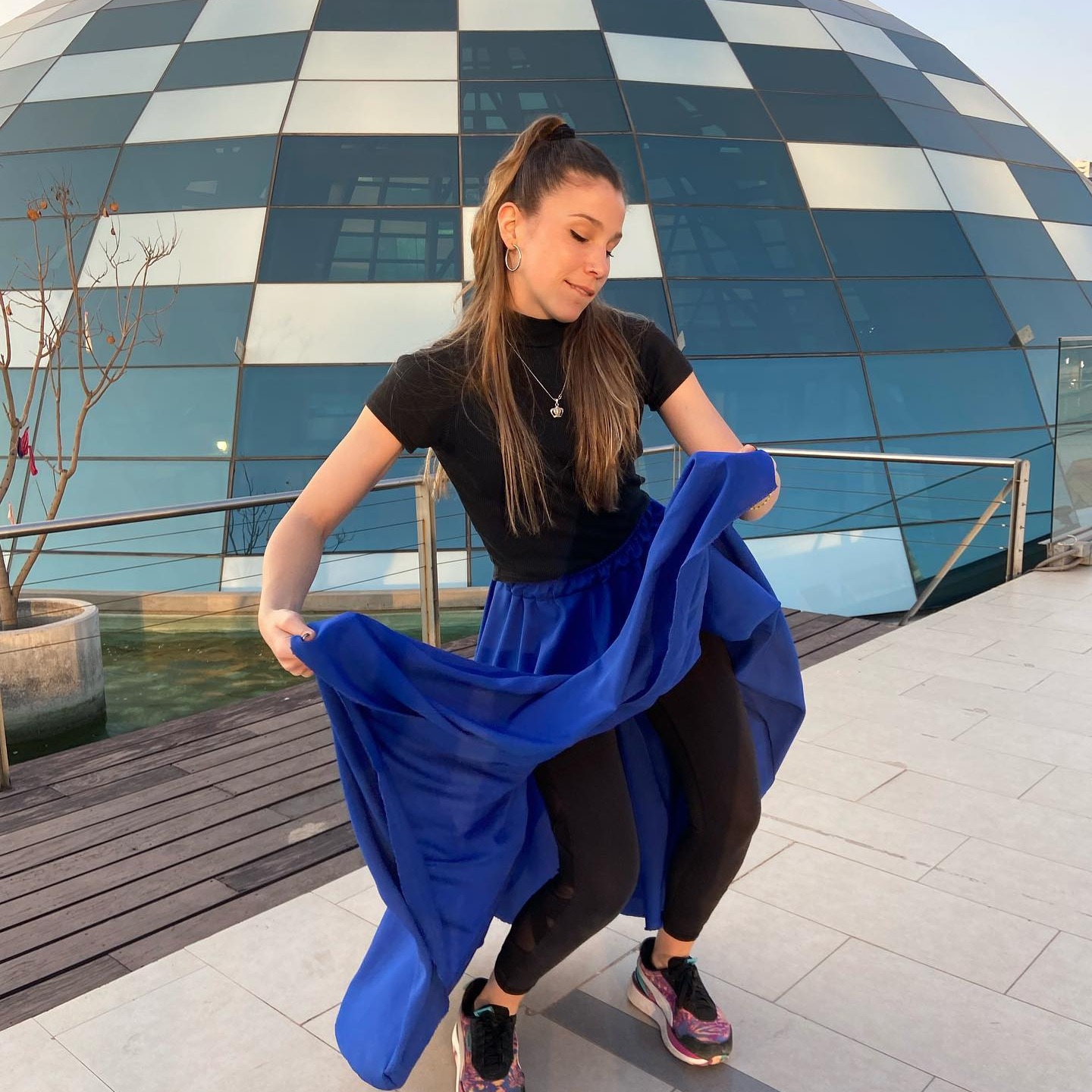 Descubriendo el movimiento de brazos💃🏼💪🏽 Cuando comenzamos a bailar, no ...