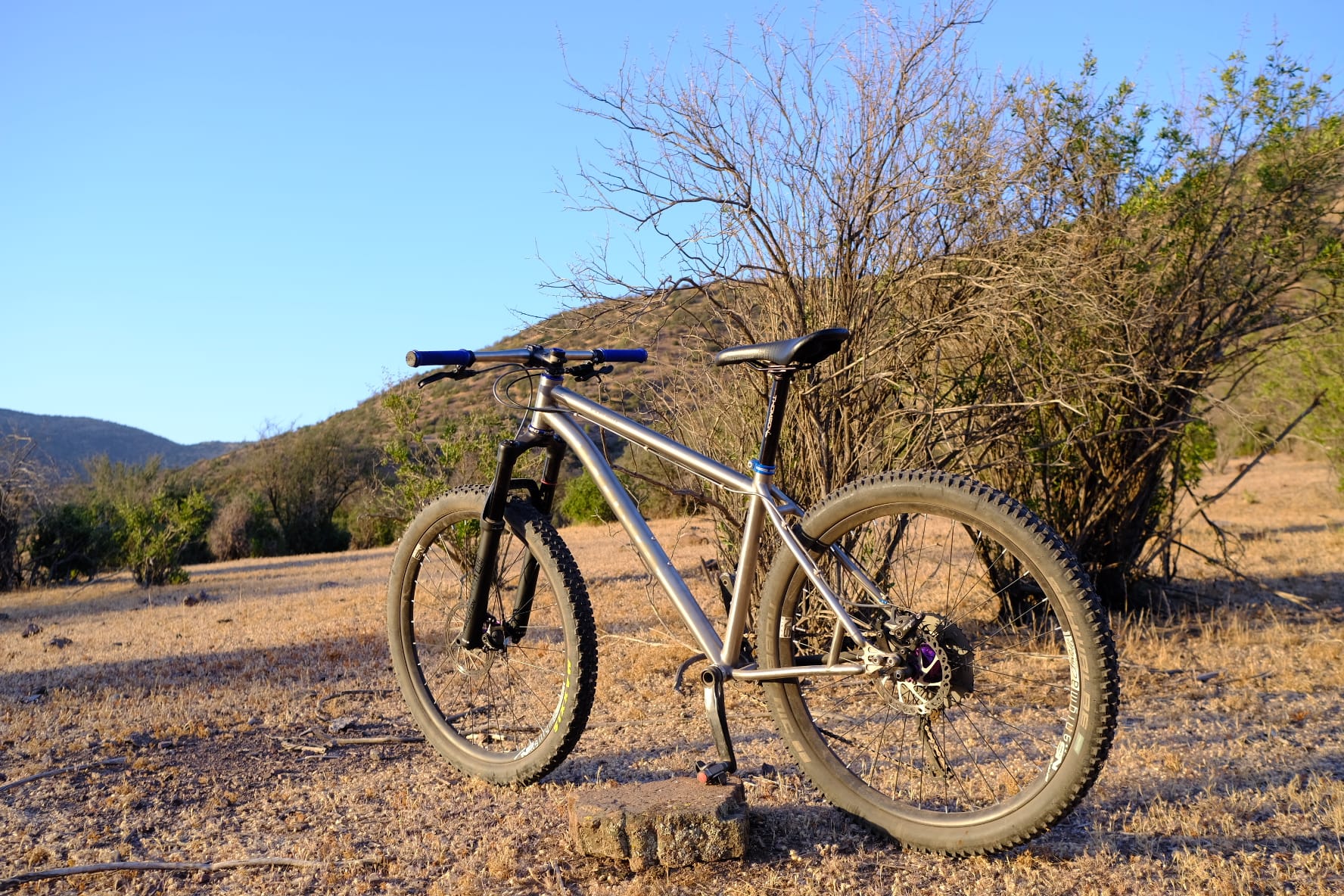 The 2012 Kona Coilair - 200mm of travel, a Magic Link and some