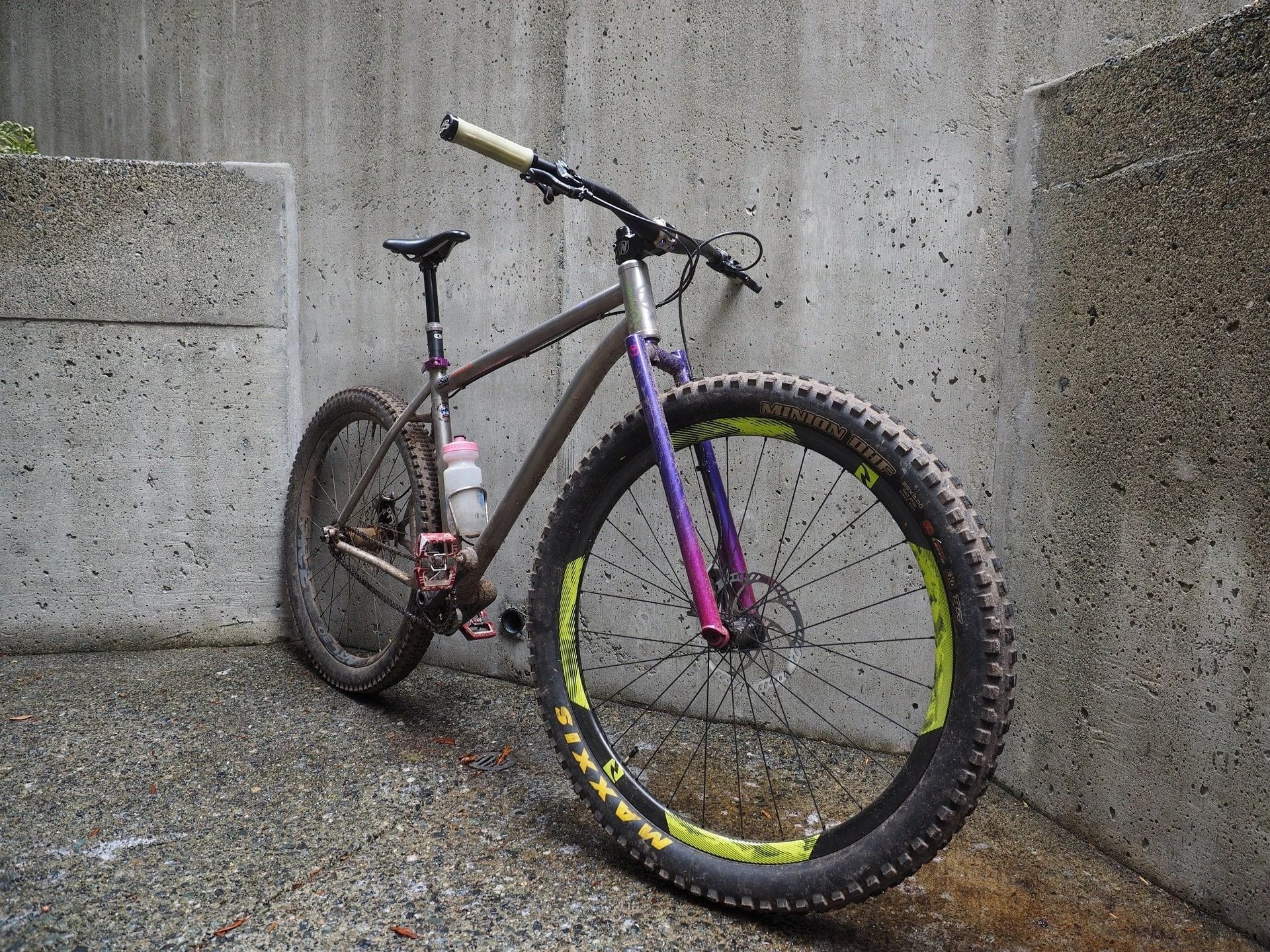 The 2012 Kona Coilair - 200mm of travel, a Magic Link and some