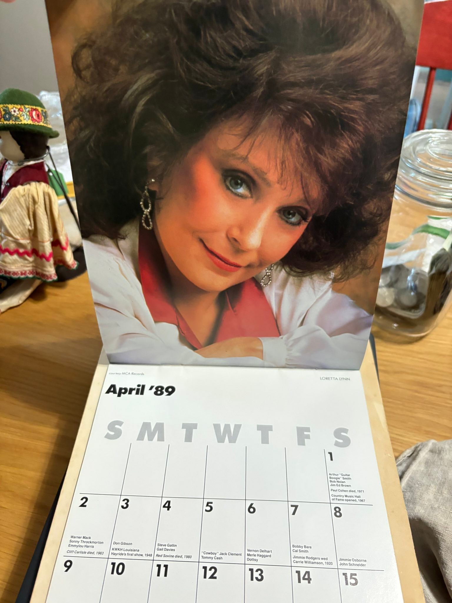 Free 1989 Country Music Calendar for Pickup