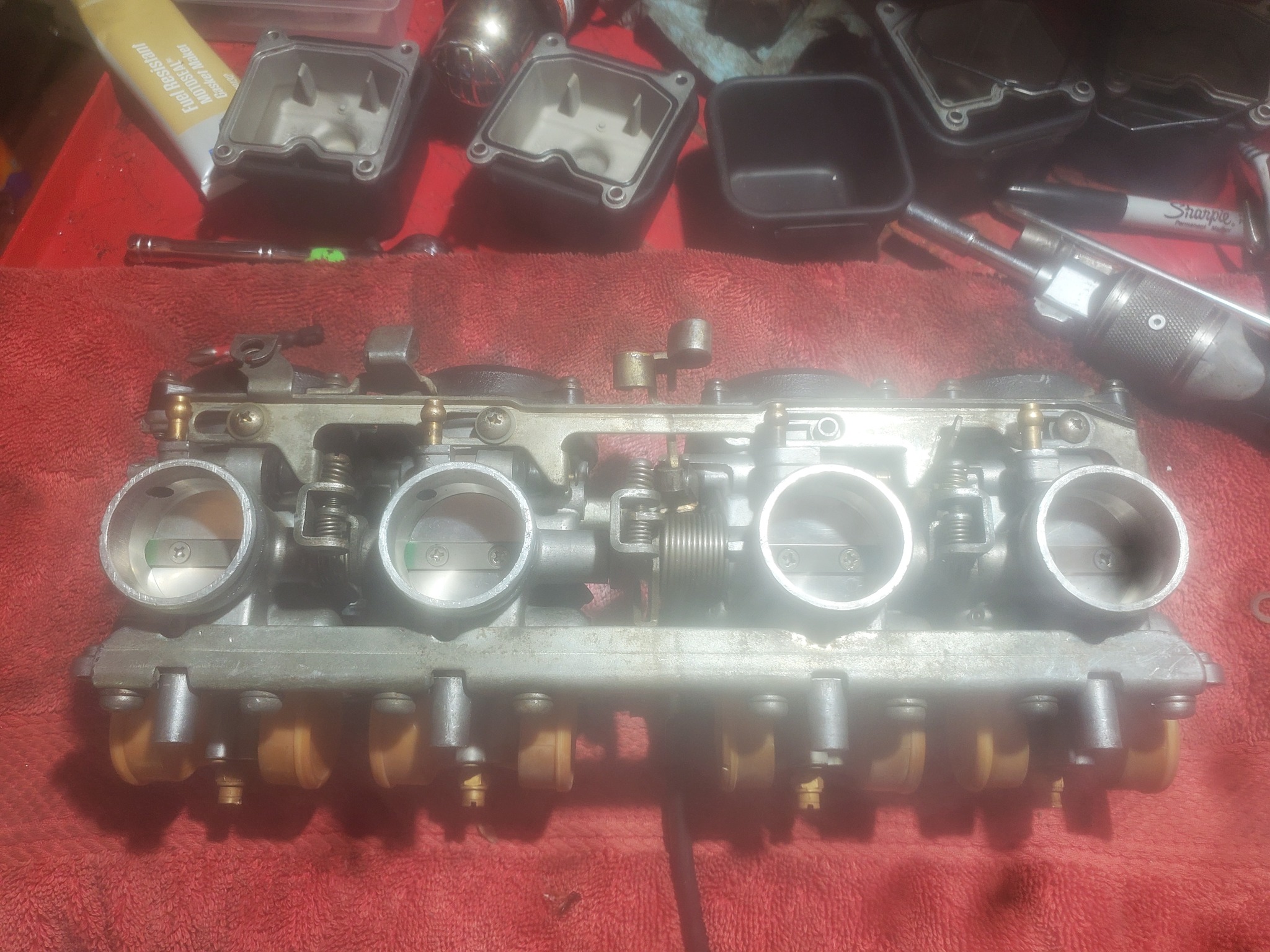 Kawasaki Ninja ZX600 carburetor float adjustment