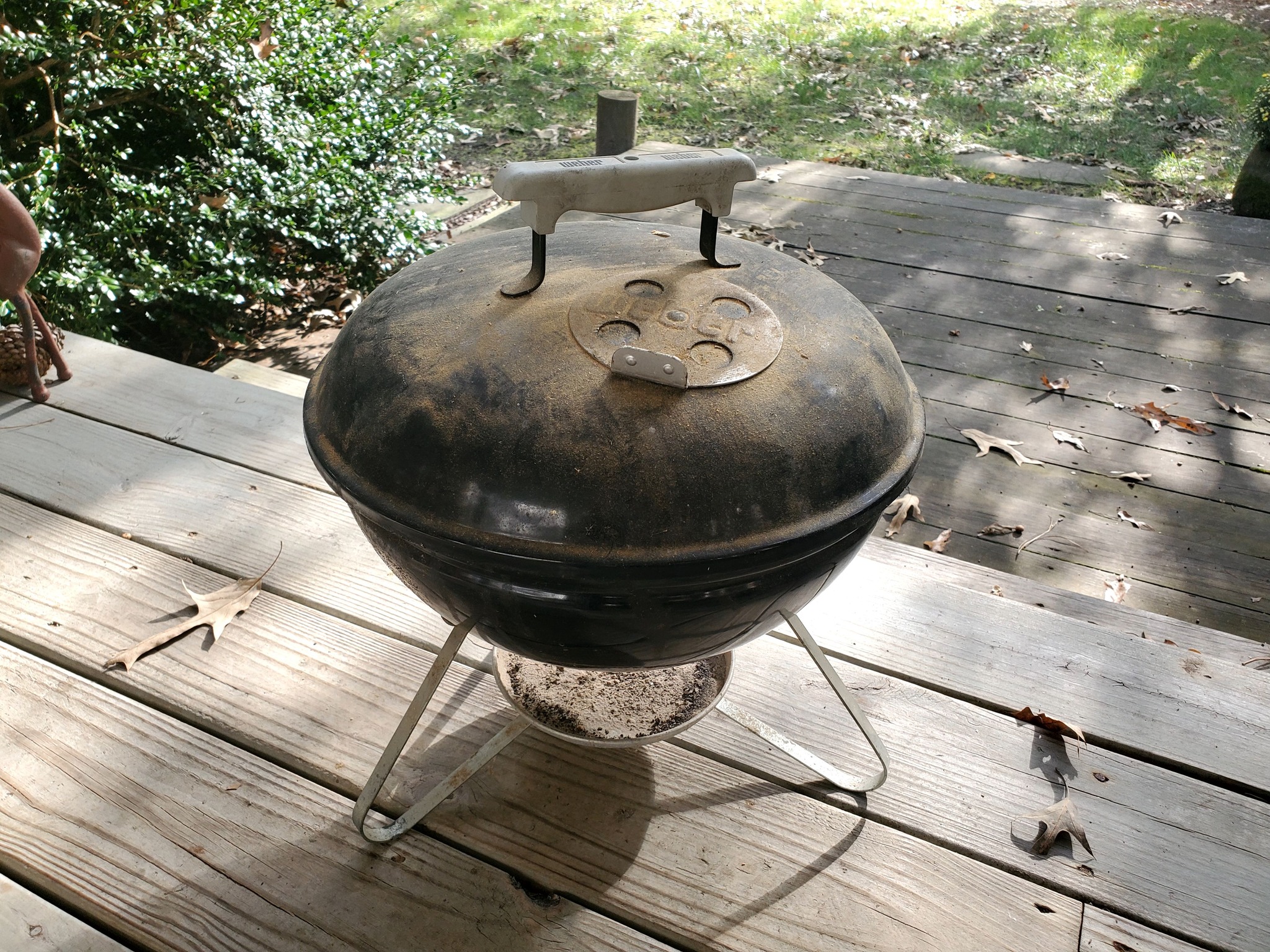 How to determine the age of a vintage Weber grill