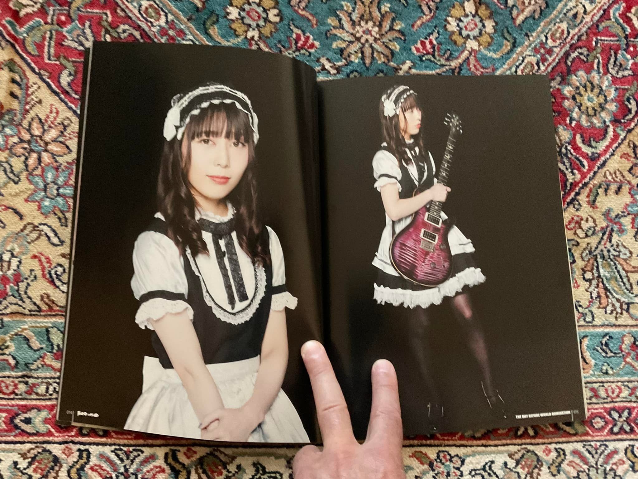 Collecting band-maid trading cards