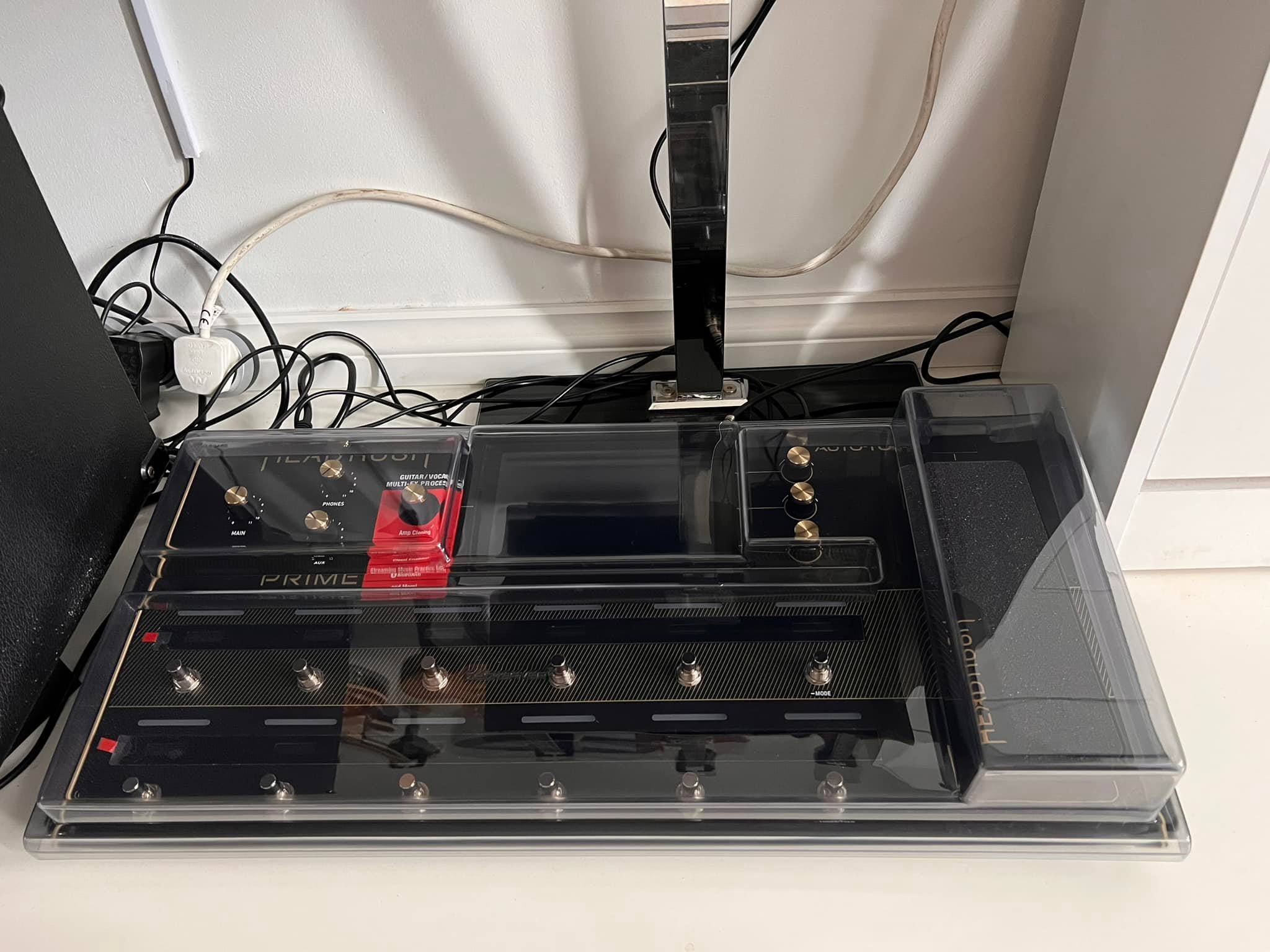 Plano all weather case fits Headrush pedalboard