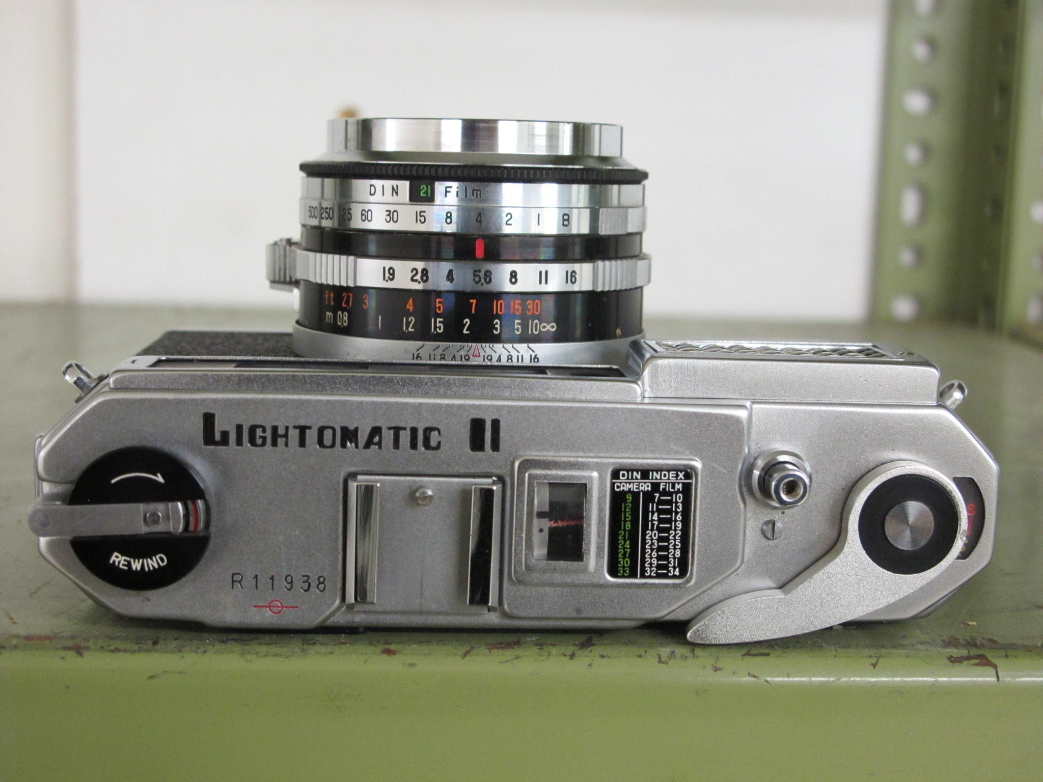 Mom Mometta II vintage camera with original case and lens